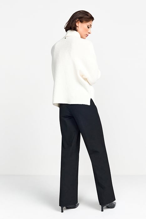 ROLL NECK PEARL WHITE 2