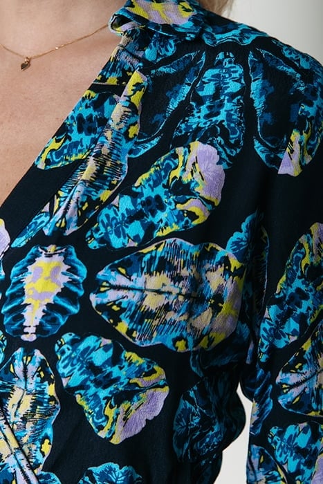 LEA DIGITAL FLOWER WRAP MIDI DRESS LS LIGHT BLUE 3