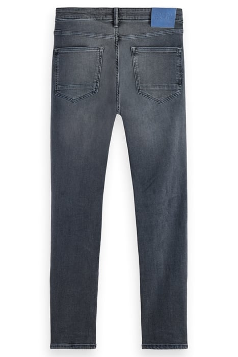 SKIM SKINNY FIT JEANS — DUST TREK 5