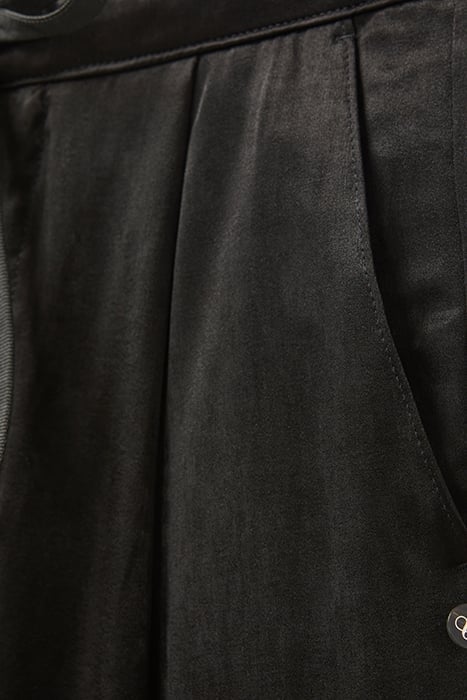 SATIN CARGO BLACK 7