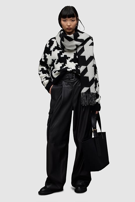 JOY JUMPER BLK/CHALK WHITE 6