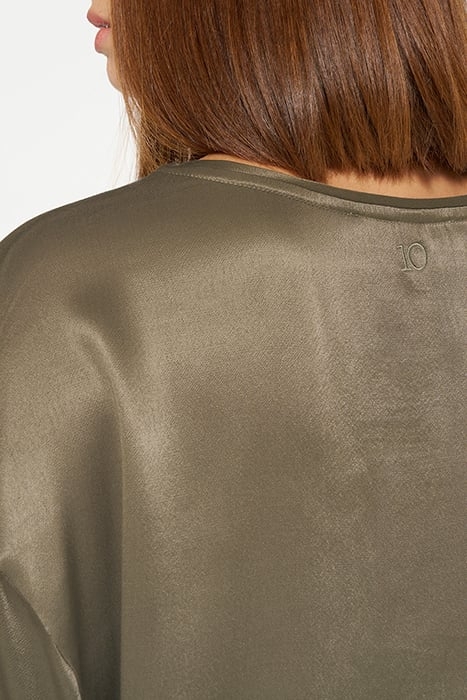 SATIN TEE DARK MOSS 6