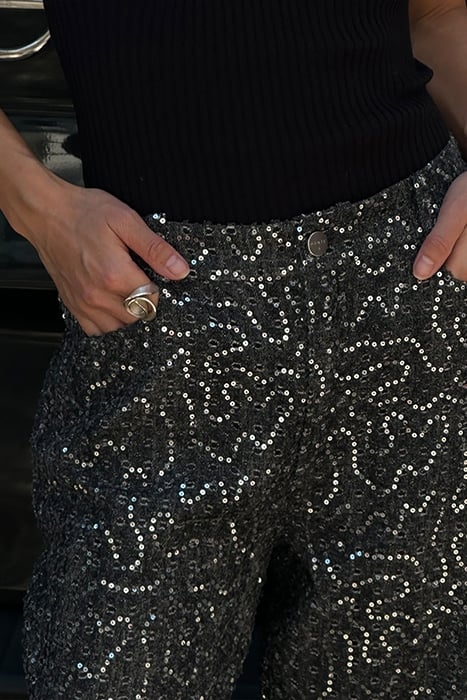 PHOEBE EMBELLISHED STRAIGHT JEANS WASHED BLACK 4