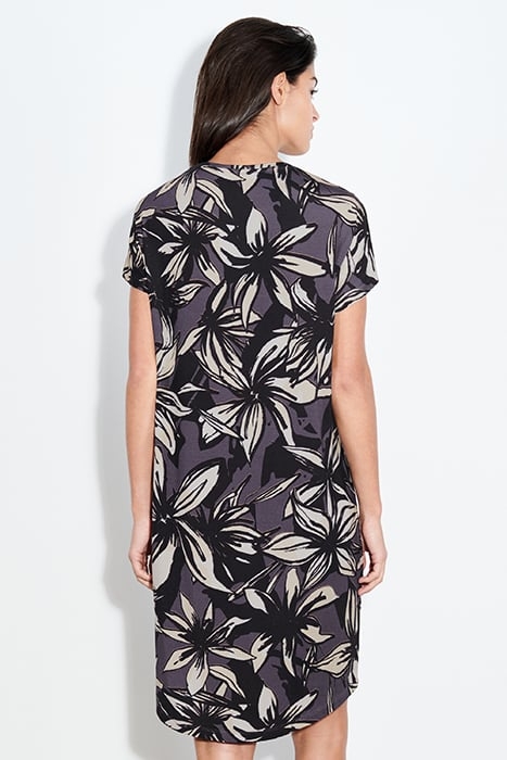 NW 1P BIG TSHIRT BLACK FLOWERS 2