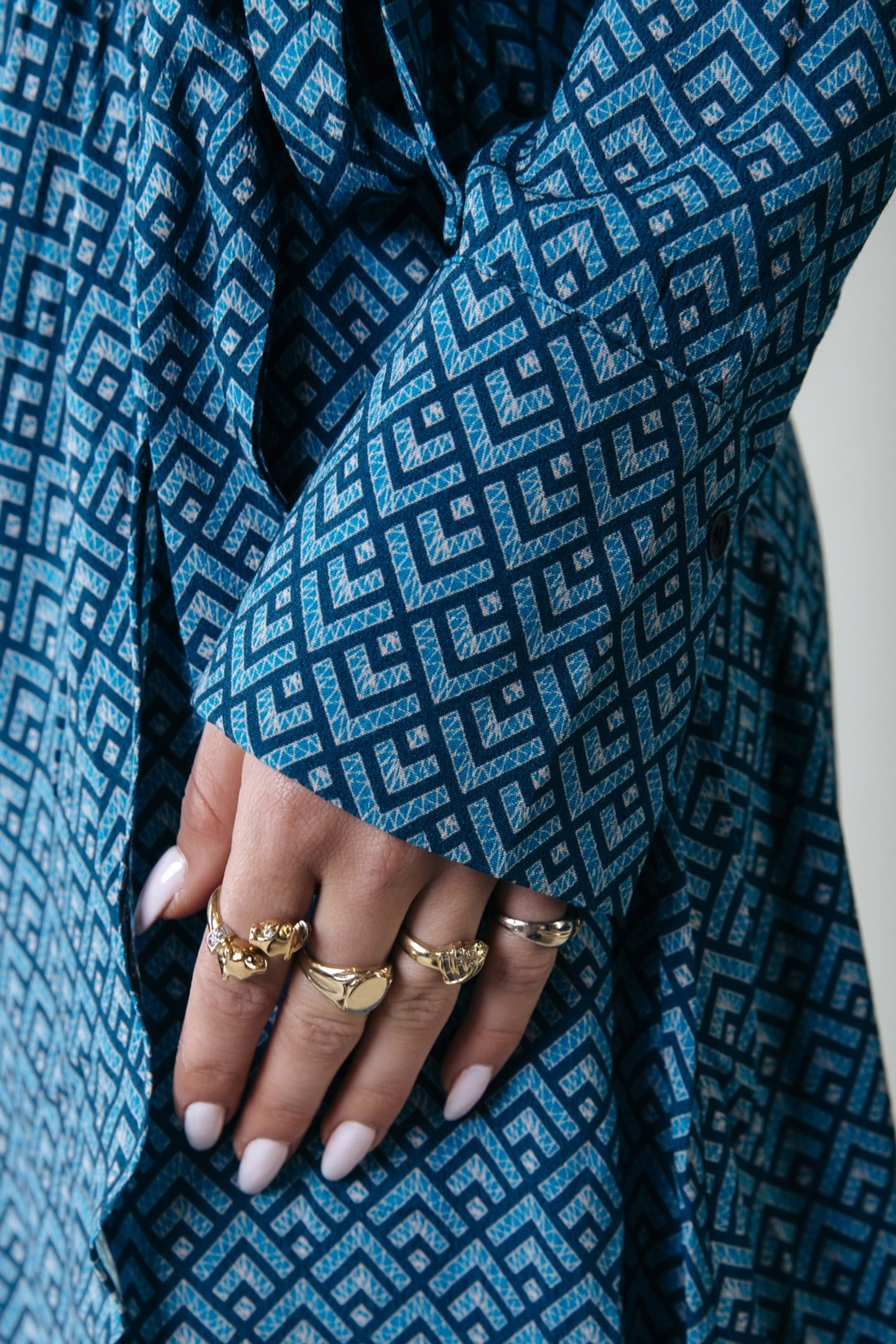 LEA SMALL GEO WRAP MIDI DRESS LS DARK PETROL 3