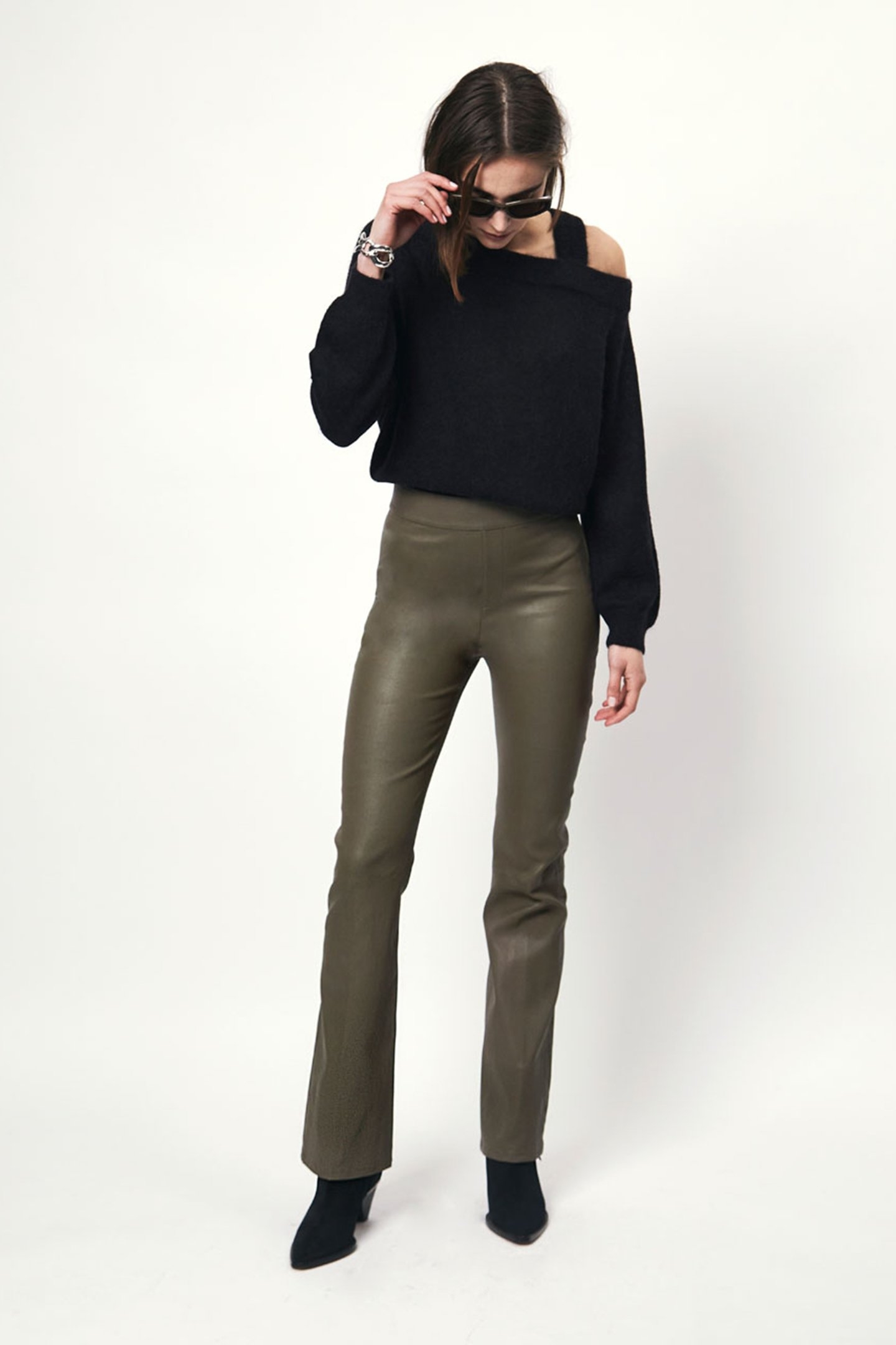 TYSON FLARE LEATHER PANTS GREEN CLAY 4