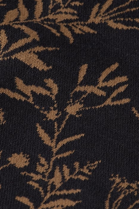 BERRY JACQUARD KNIT CAMP CHARCOAL 3