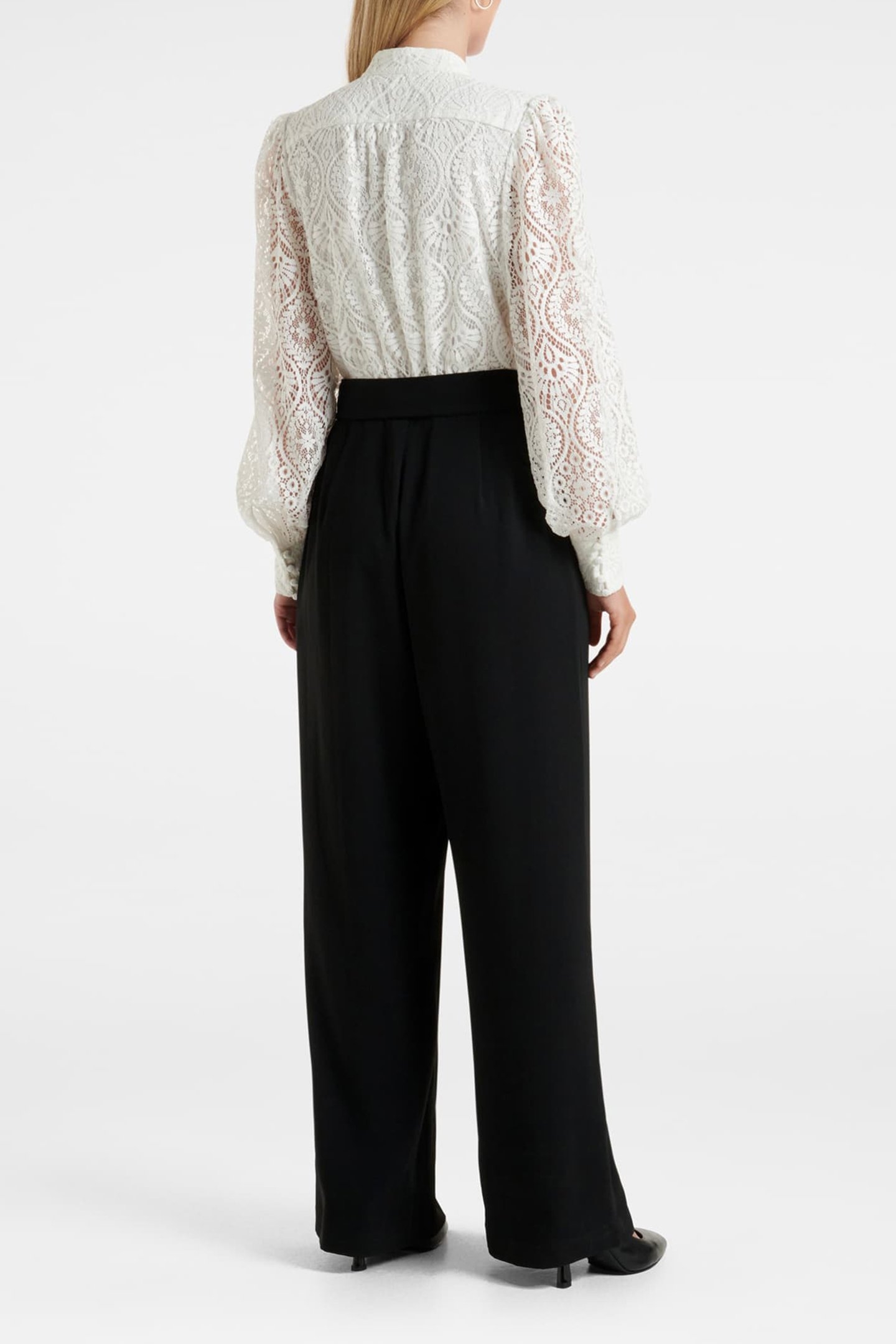 EDDIE LACE JUMPSUIT PORCELAIN/BLACK 2