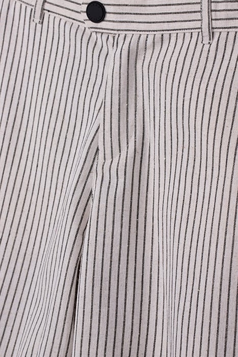 STRIPPED SAND BERMUDA 3