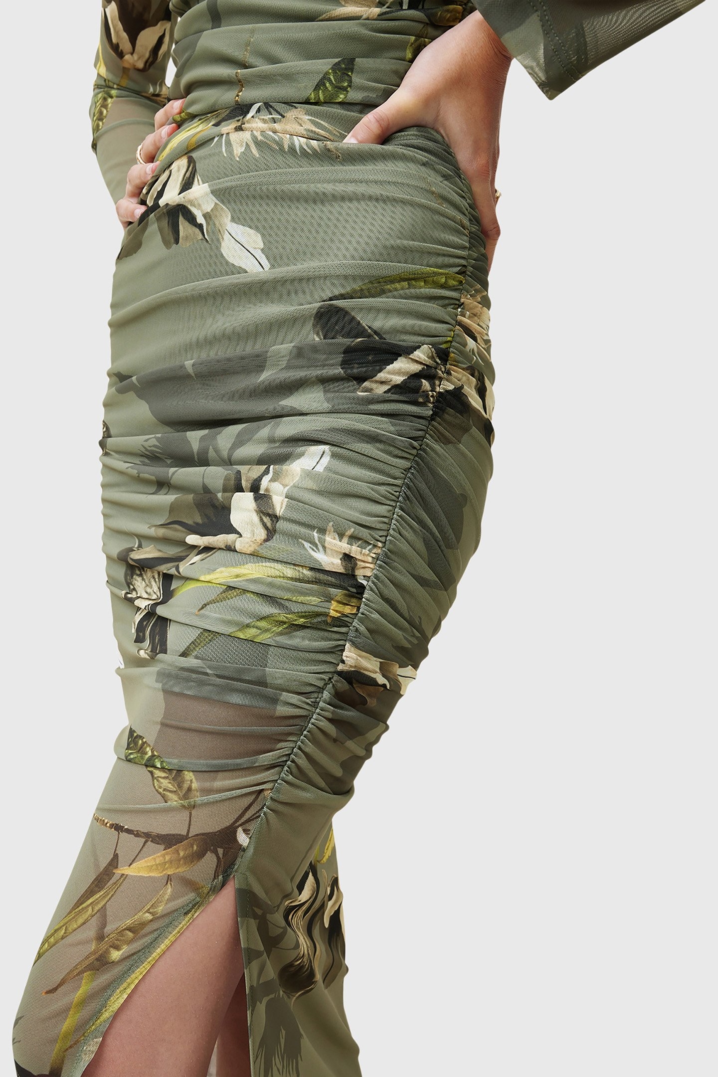 HANAKO MESH DRESS EMERGE OLIVE GREEN 7