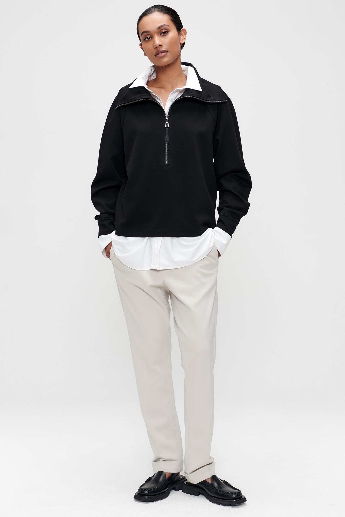 PERTH ZIPPER TOP BLACK 1