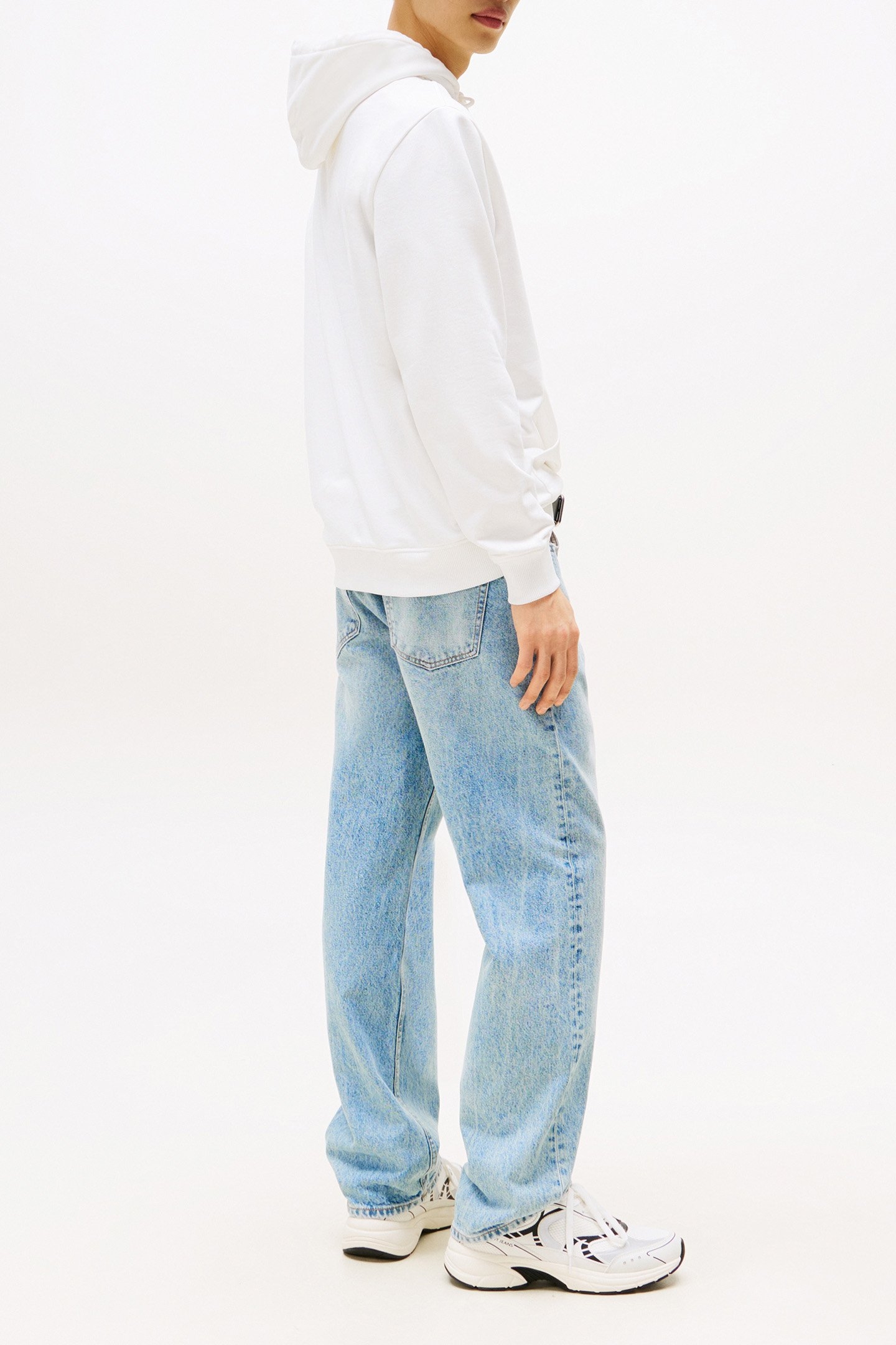 TJM REG POP CLR FLAG RELAXED FIT T-SHIRT ECRU 3