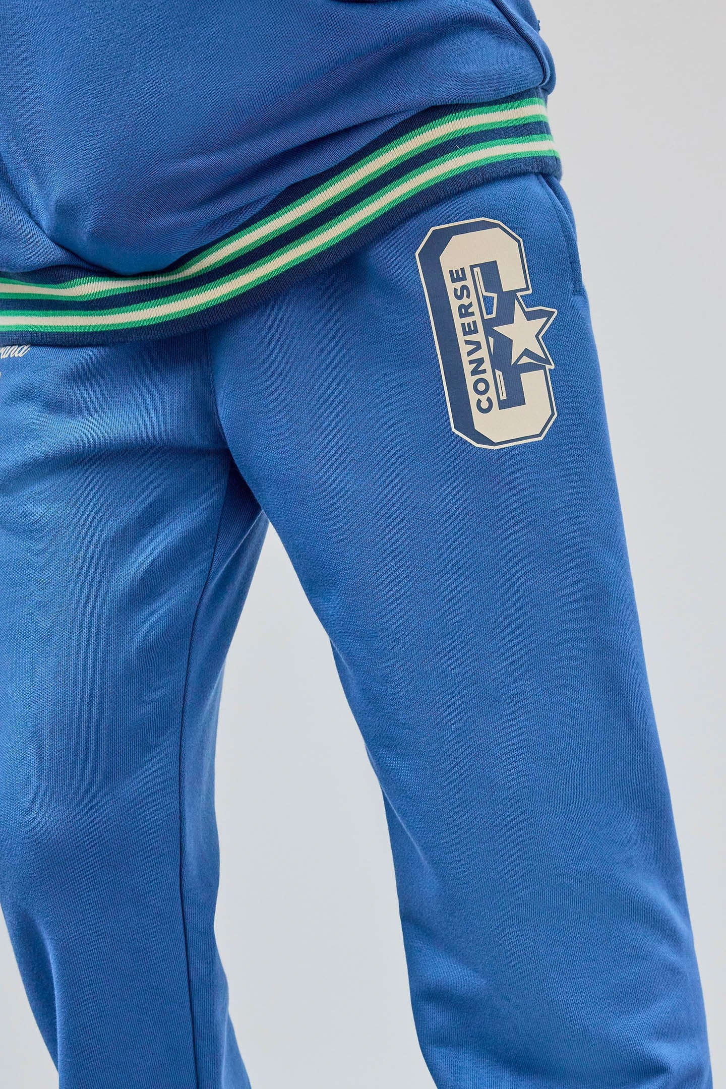 RETRO VARSITY JOGGERS ARMOR BLUE 2