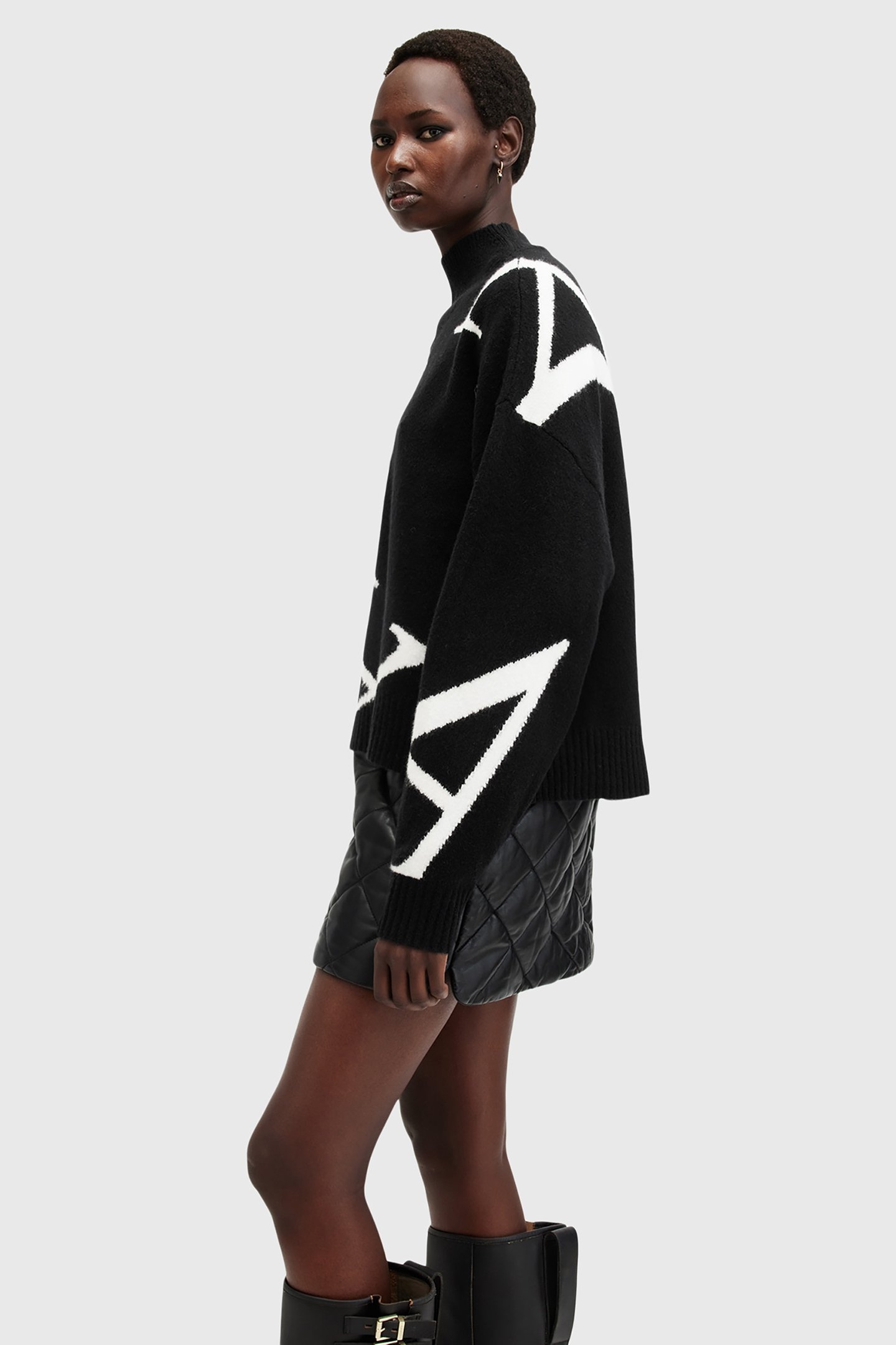 A STAR JUMPER BLACK/CHALK WHITE 6