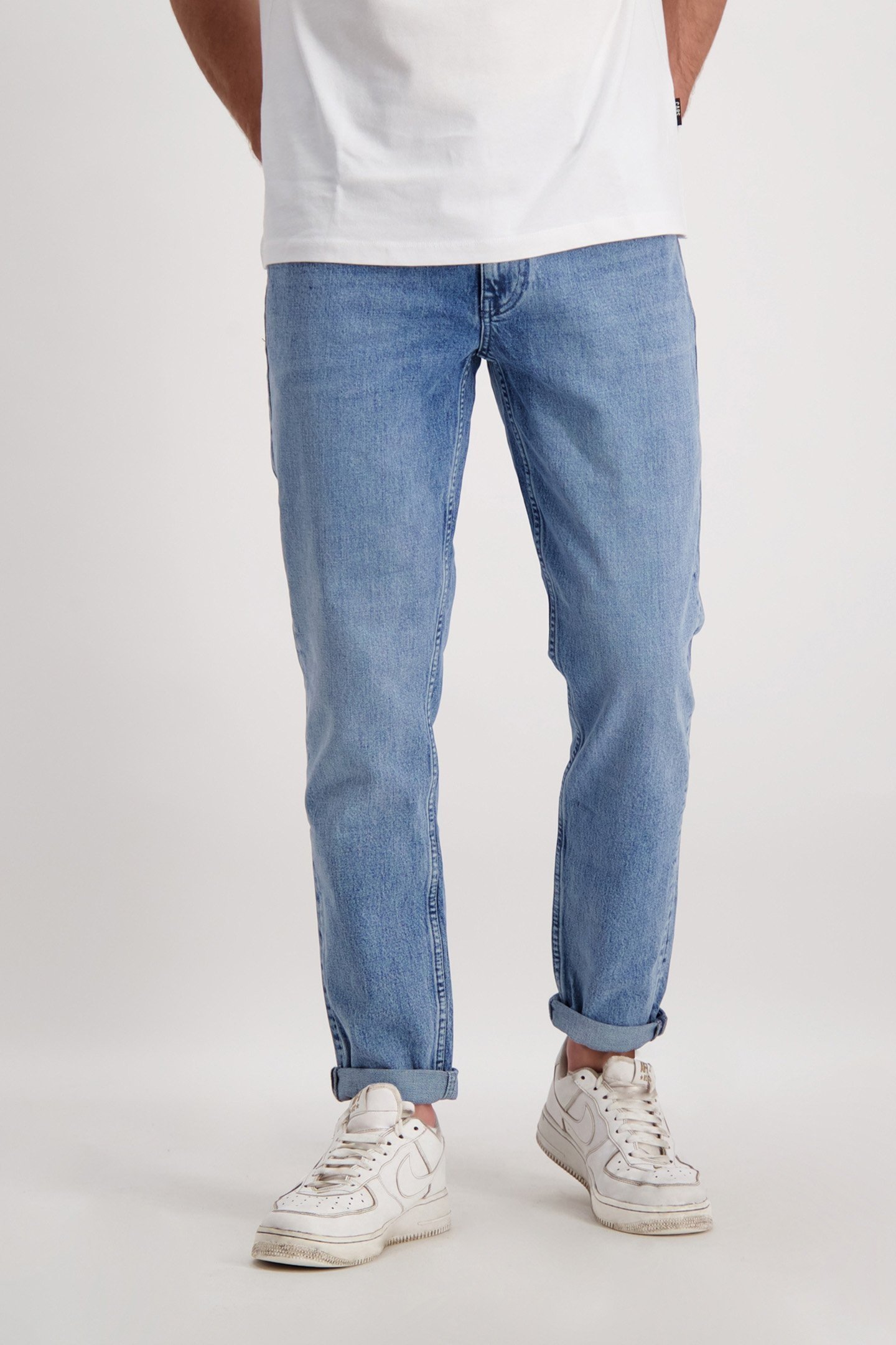 VIXEN DENIM BLEACHED USED 1