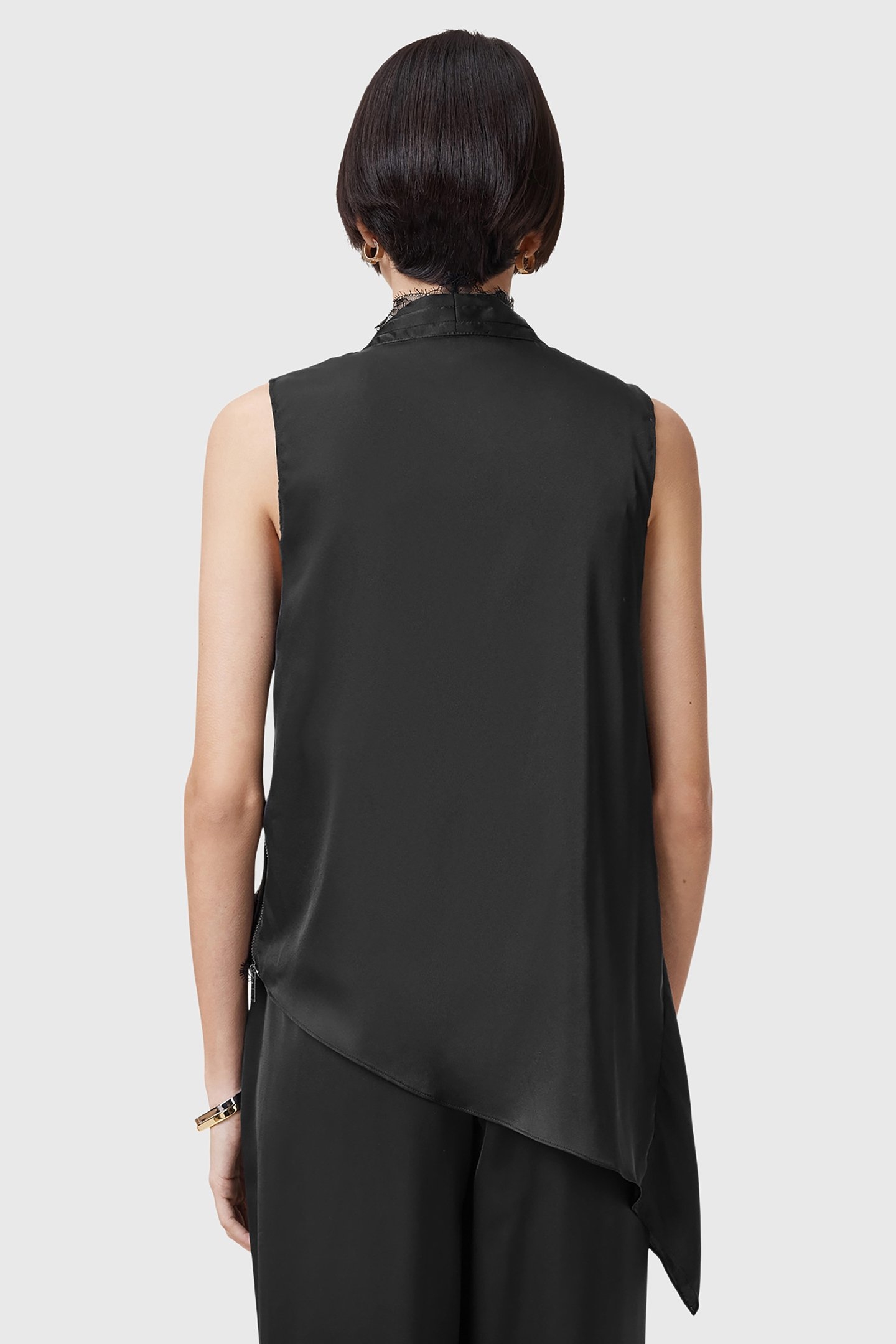 ABI LACE TOP BLACK 2