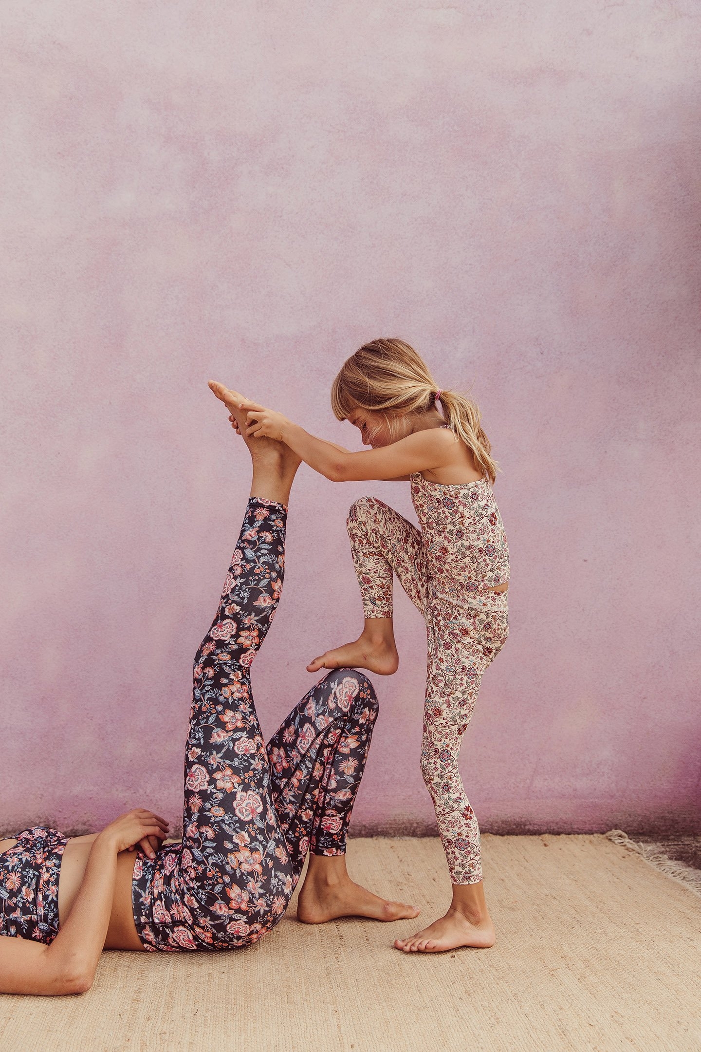 YOGA TOP TAMARIAS CREAM SAVAGE GARDEN 5