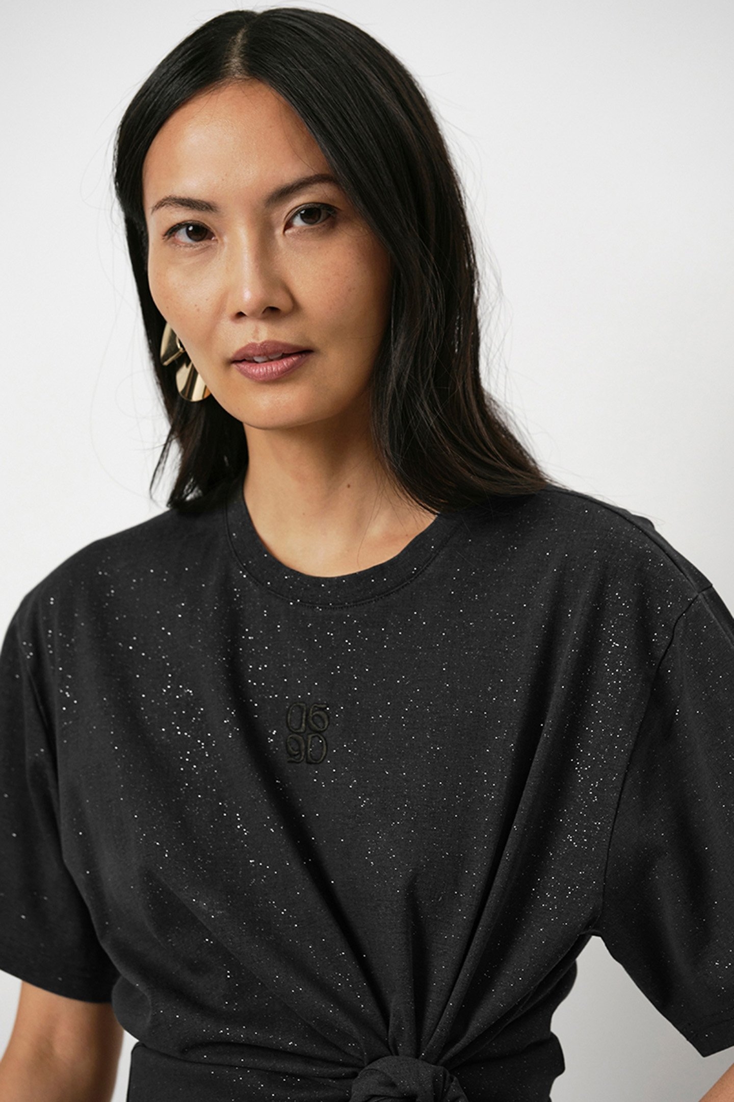 LYRIC METALLIC MONOGRAM TEE OLIVE VINE 4