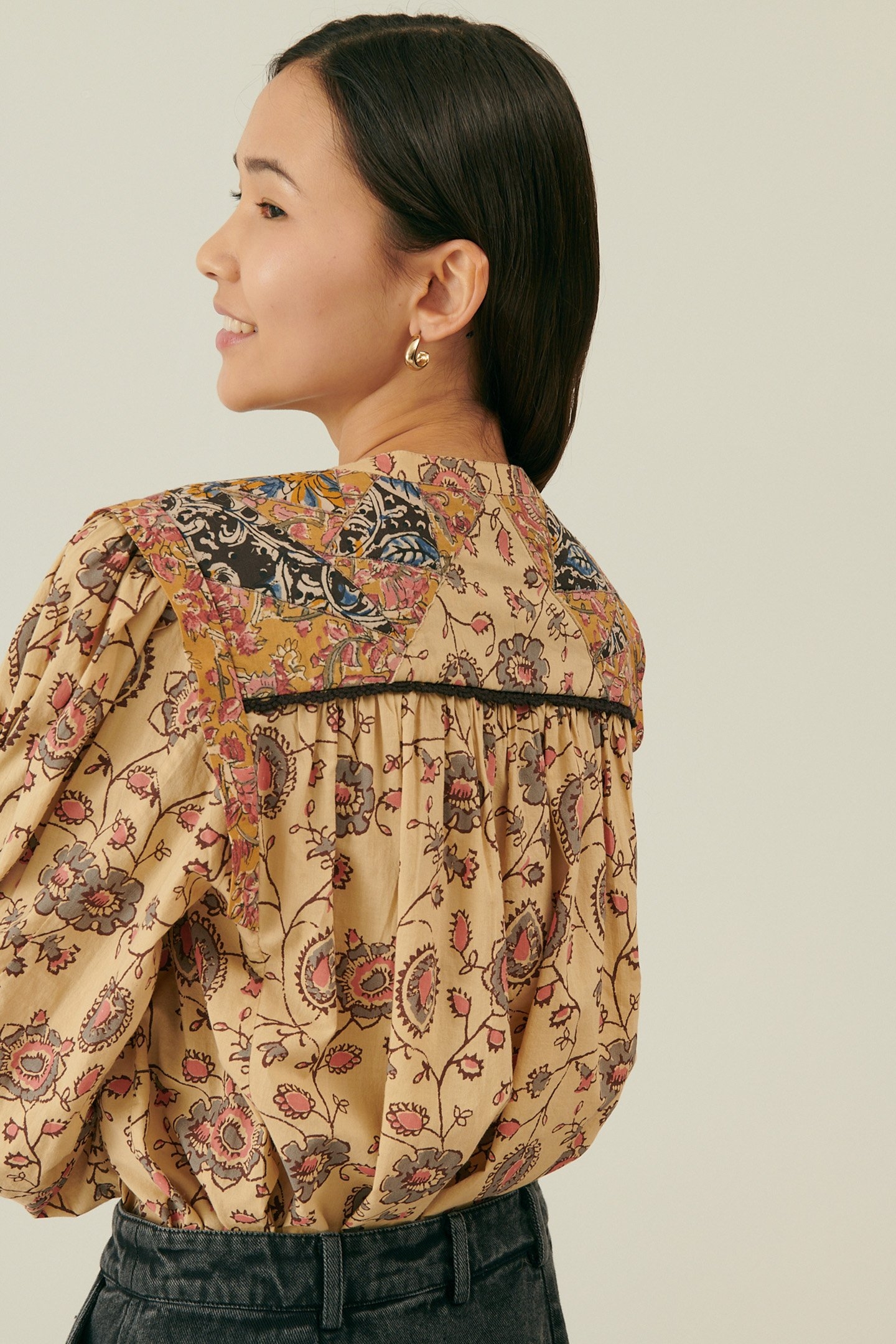 SHIRT JANIA CREAM POEM 4