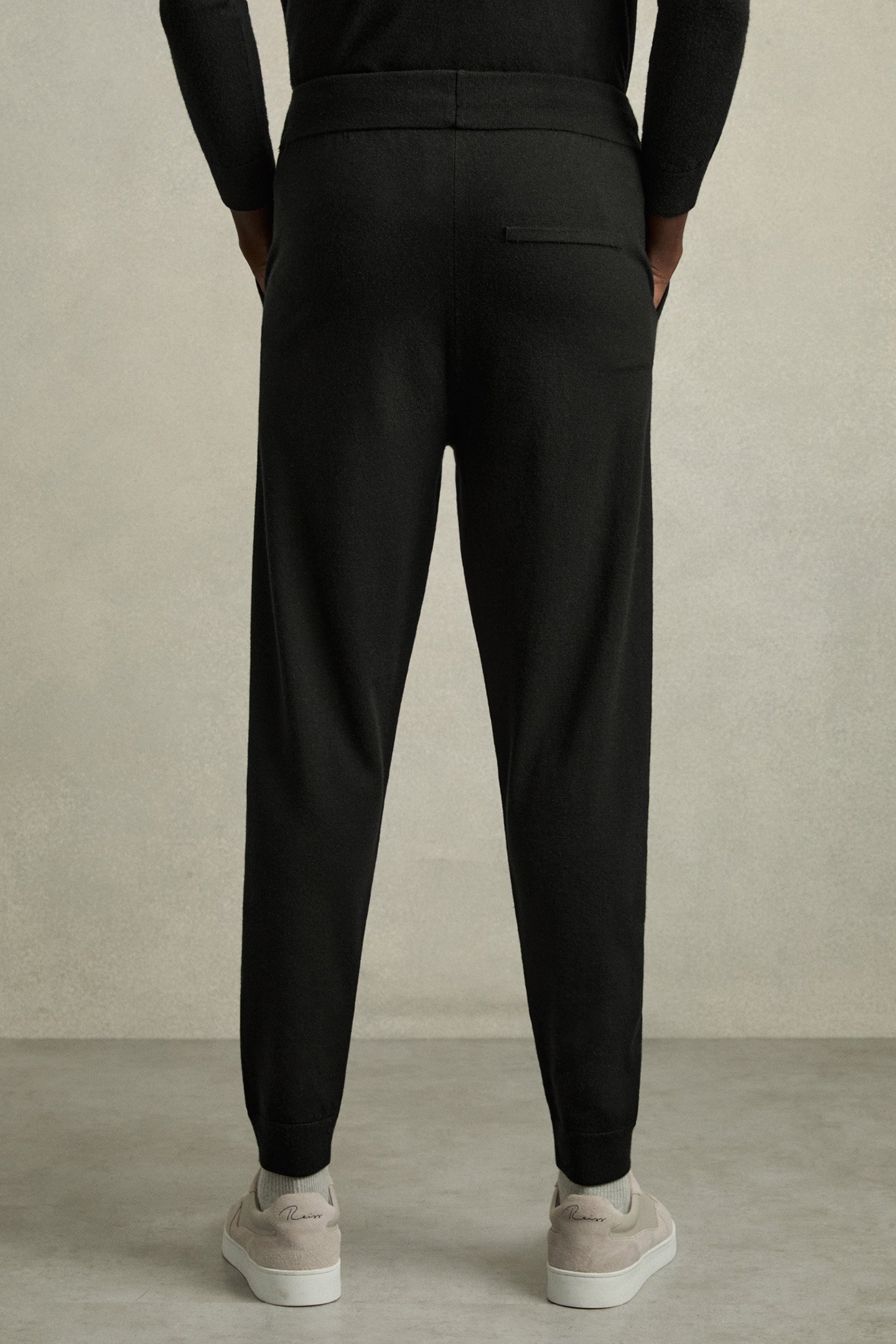 BILLINGS MERINO WOOL JOGGER BLACK 2