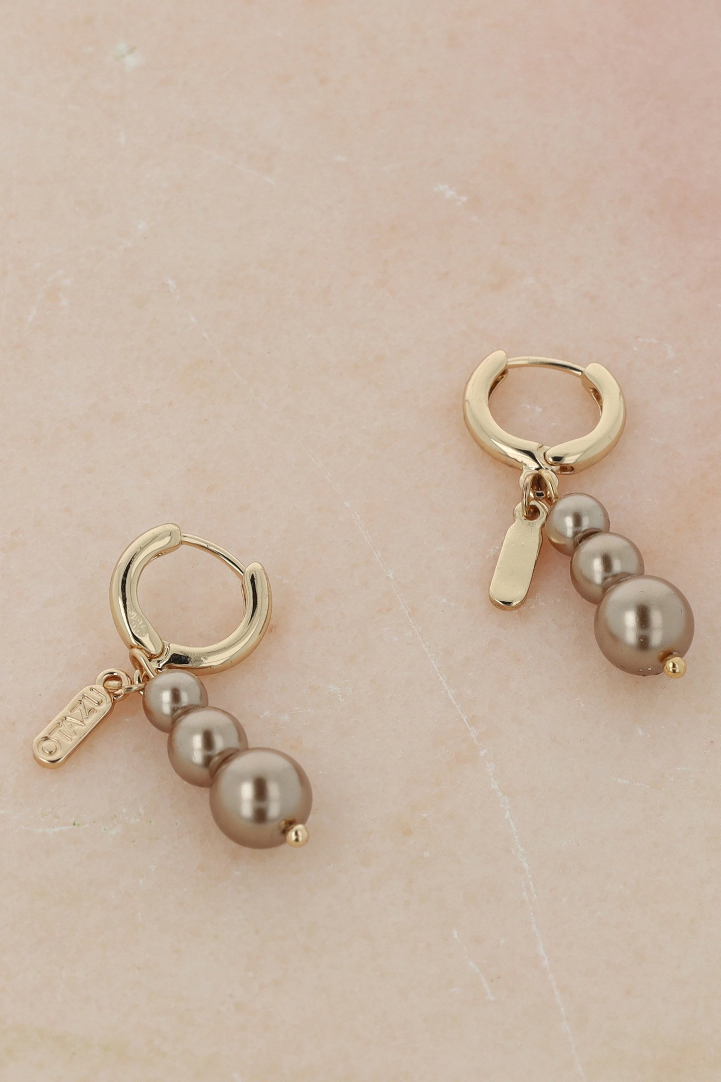 GOLDEN PEARL TRIPLE EARHANGERS 4