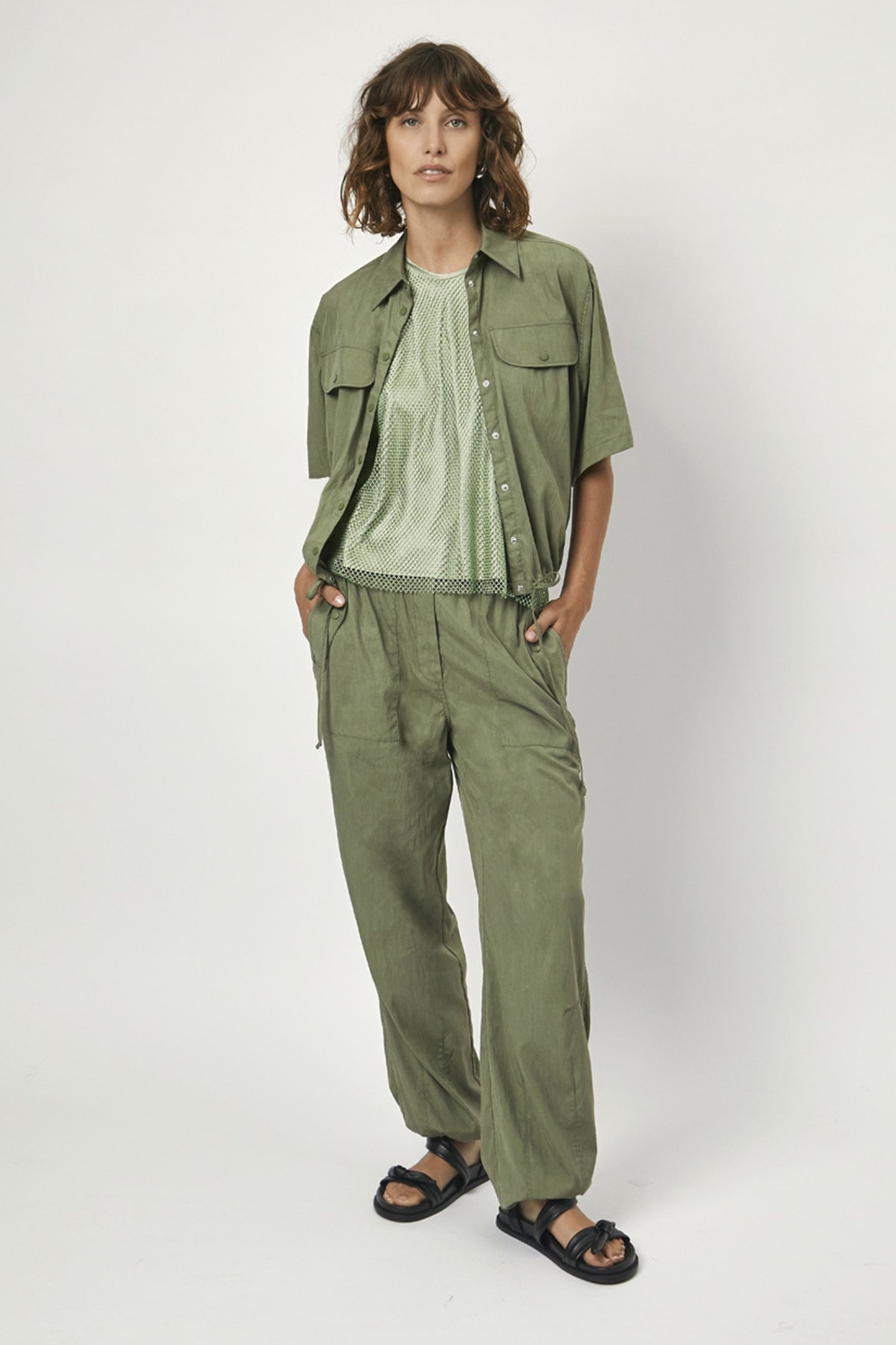 MIKOY CROP PARACHUTE SHIRT THYME GREEN 1
