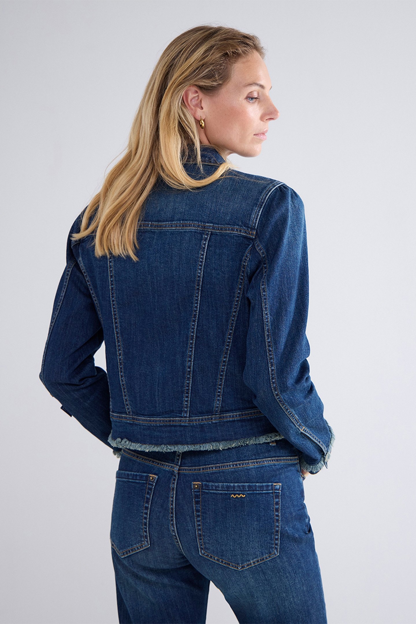 SLIM JEANS JACKET LIGHT WEIGHT COTTON BLUES 2