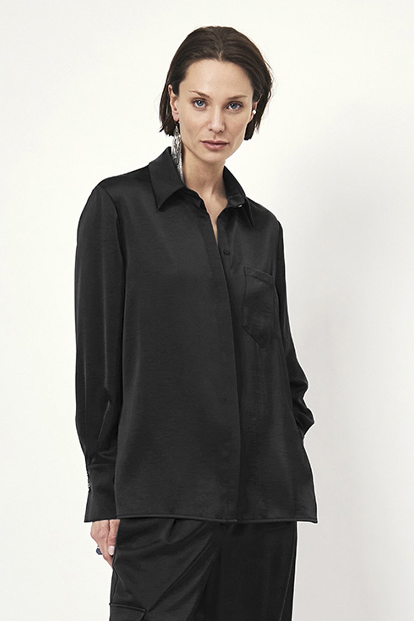 LOUDA SATIN LONG SHIRT RAVEN 1