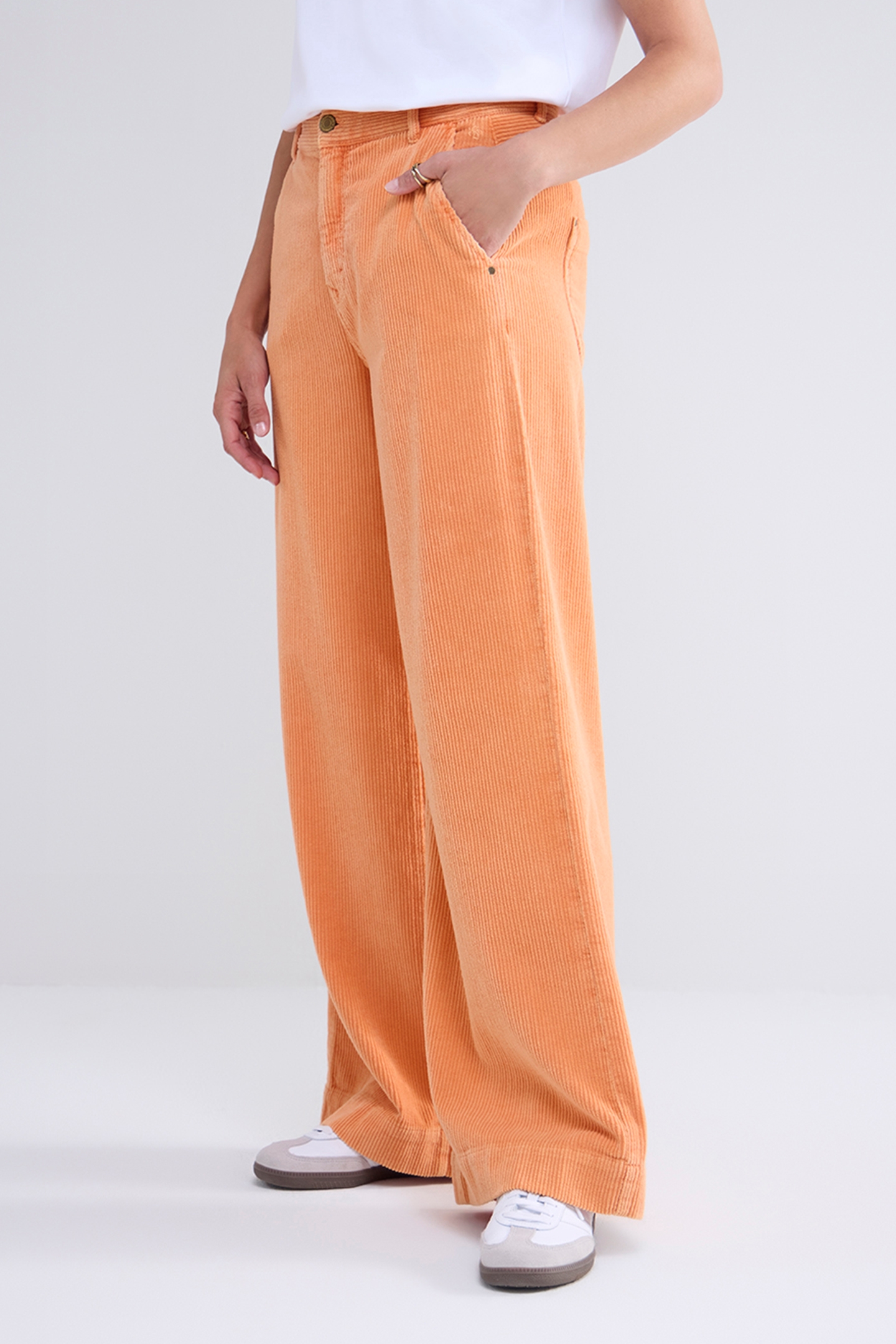 FLARED PANTS FLUID STRETCH CORD REDS 1