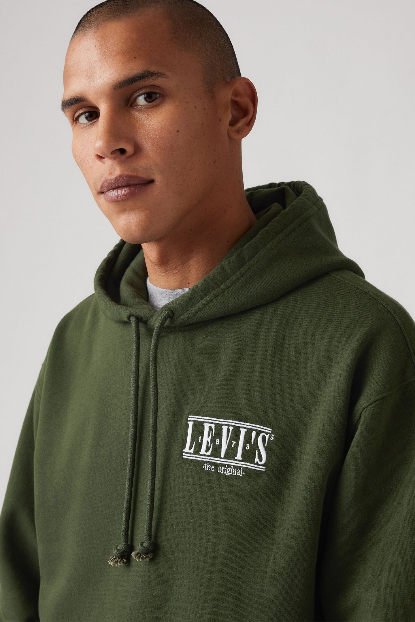 RELAXED GRAPHIC PO SERIF LOGO ONE KOMBU 5