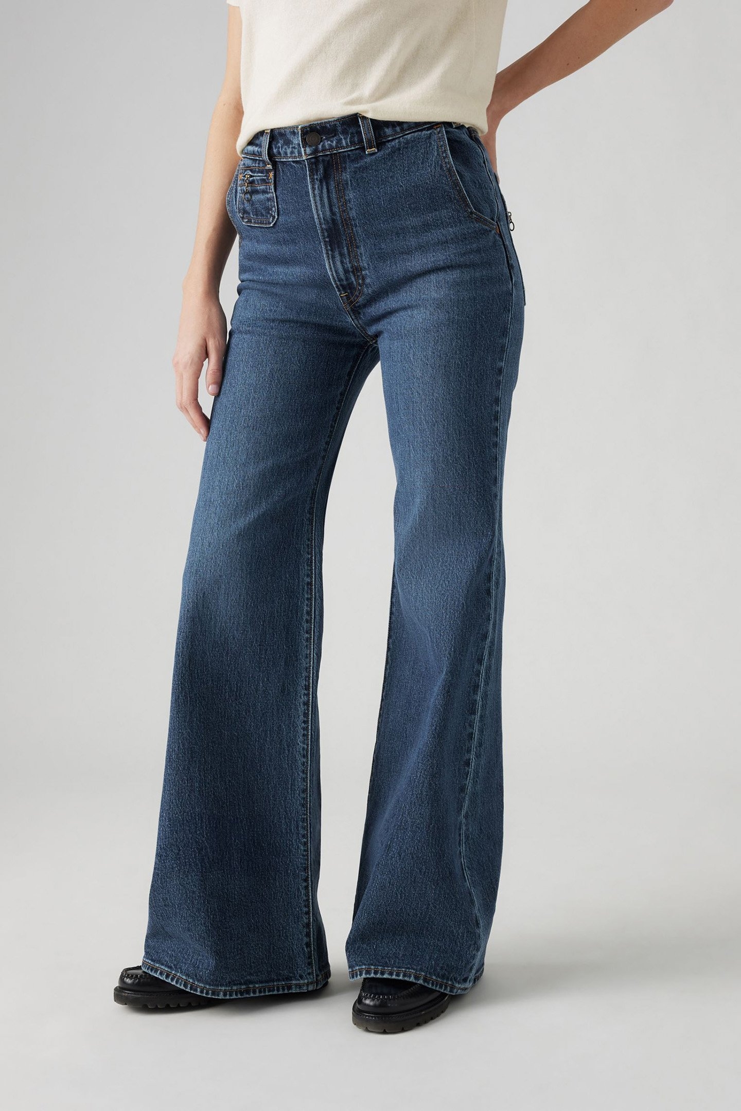 RIBCAGE BELLS VINTAGE MOMENT OF THE MONTH 1