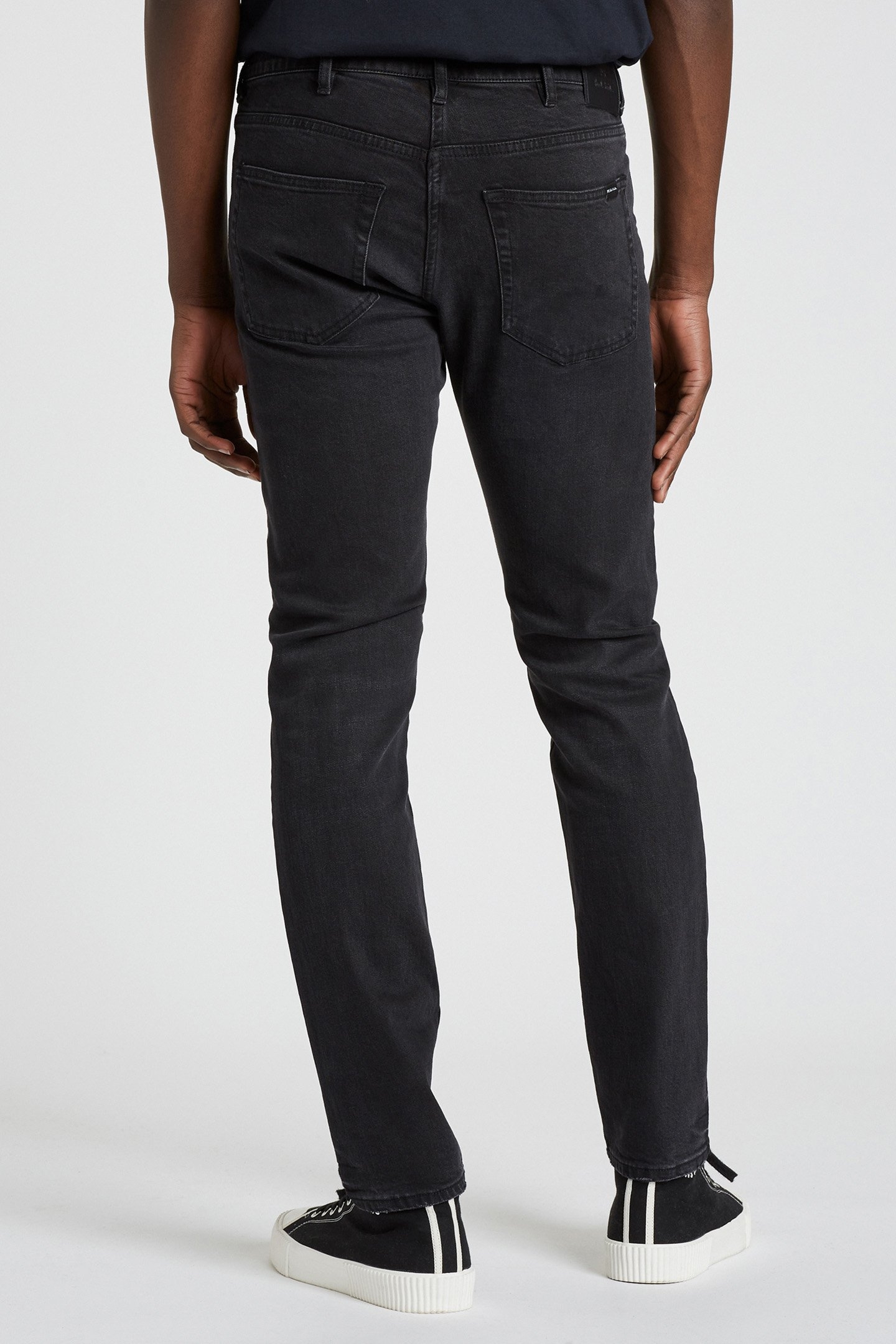 TAPERED FIT JEAN MEDIUM BASE 2