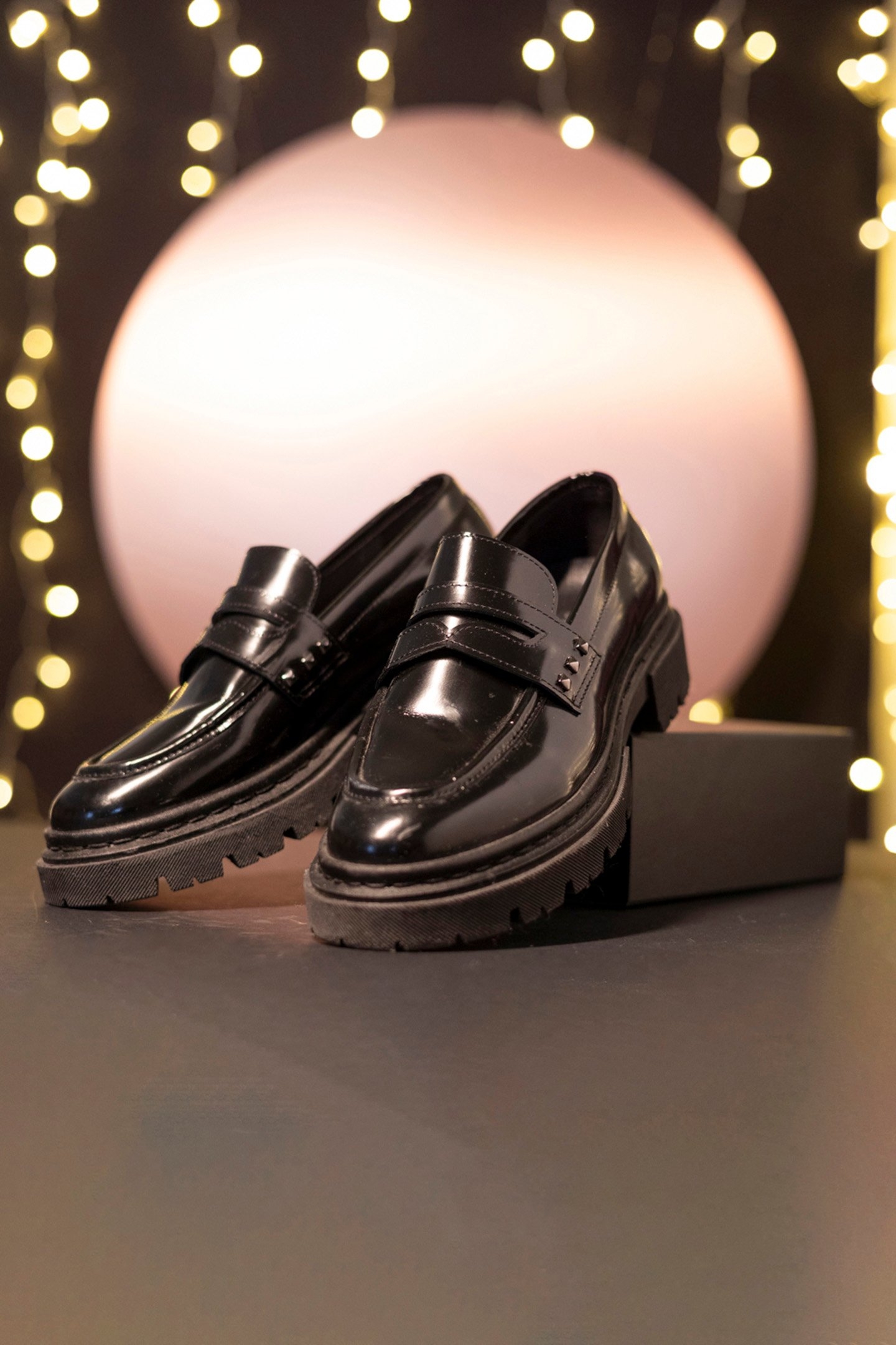 O.MAYA - BLACK NOTCHED LOAFERS IN GLACÉ LEATHER 4