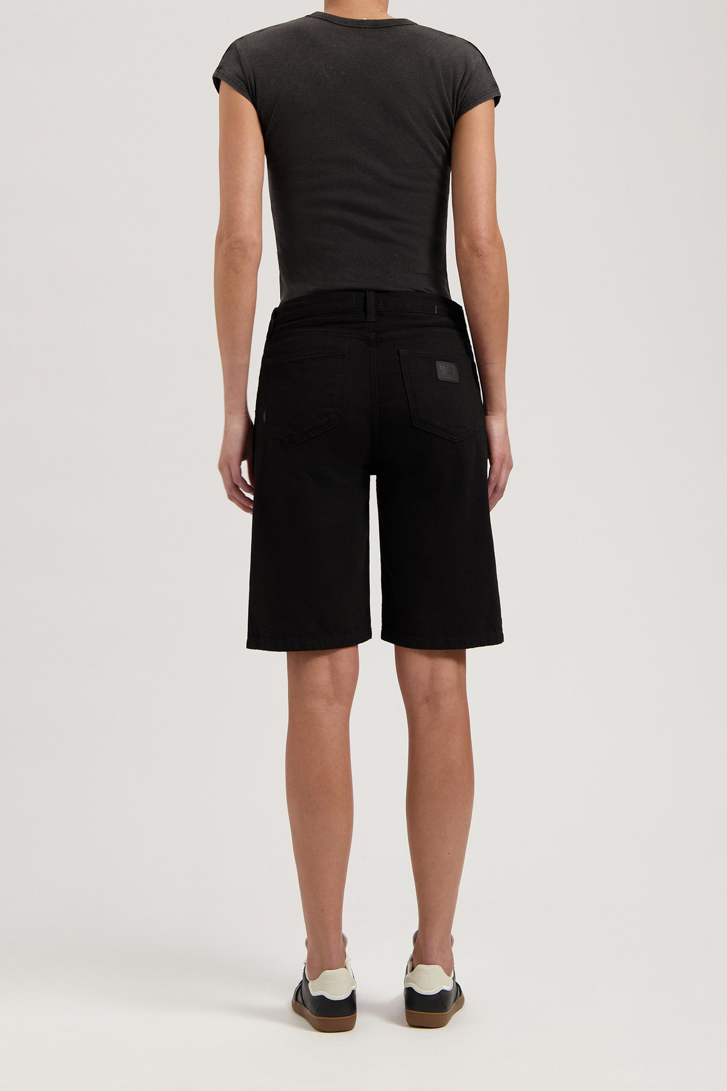 SUZY MID SHORT - BLACKDIP BLACKDIP 4