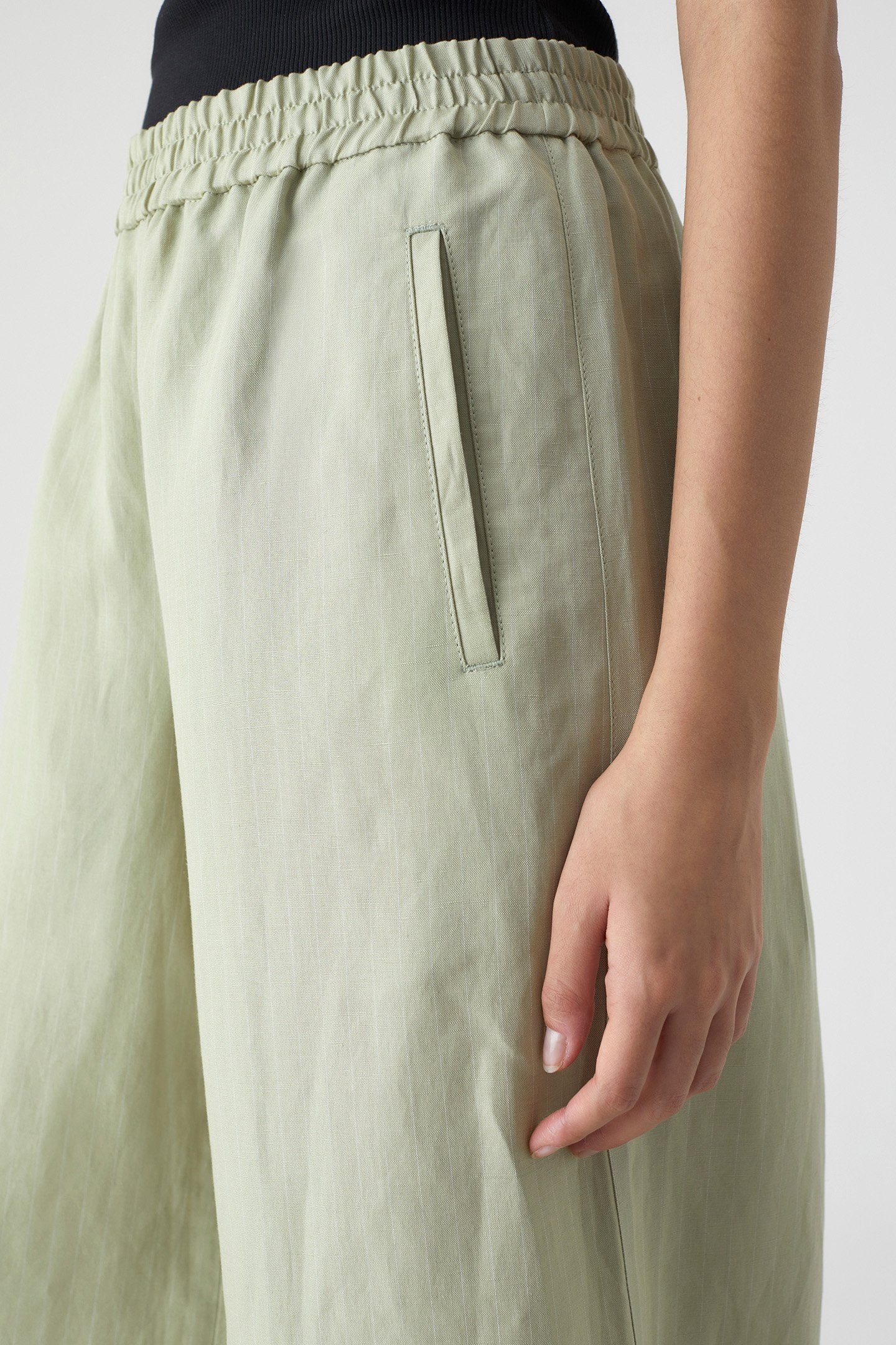 WREN PANTS LIGHT MOSS GREEN 7