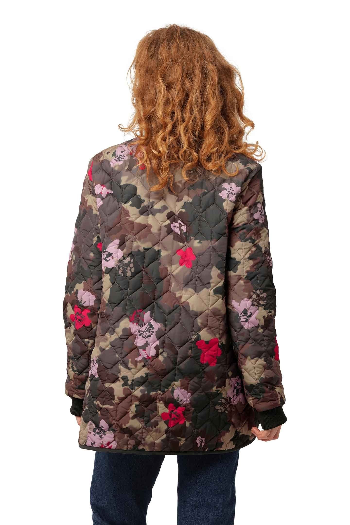 ART40P QUILT JACKETS FLORAL CAMO 2