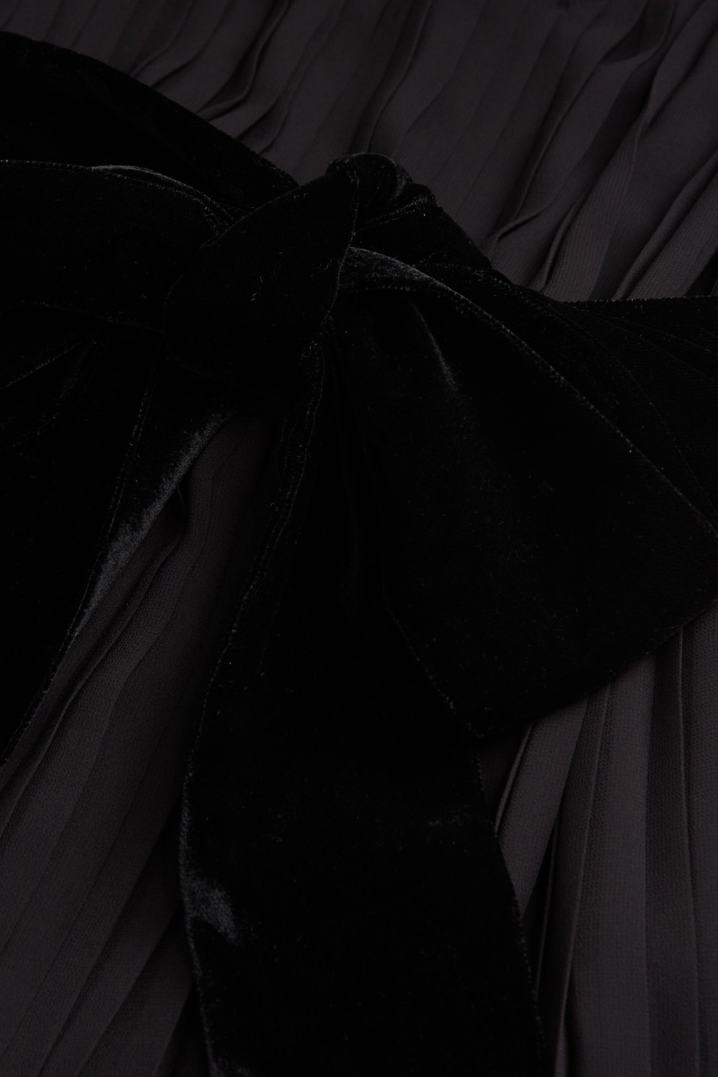 LONG PLEATED VELVET DRESS WITH BELT BLACK 7