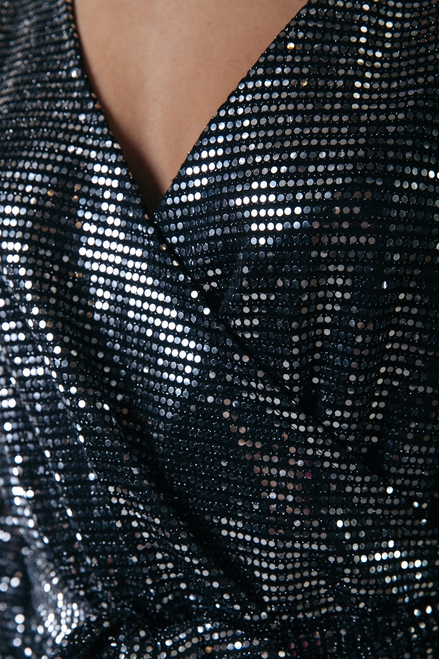 CEYLIN FOIL V-NECK JUMPSUIT SILVER GREY 4