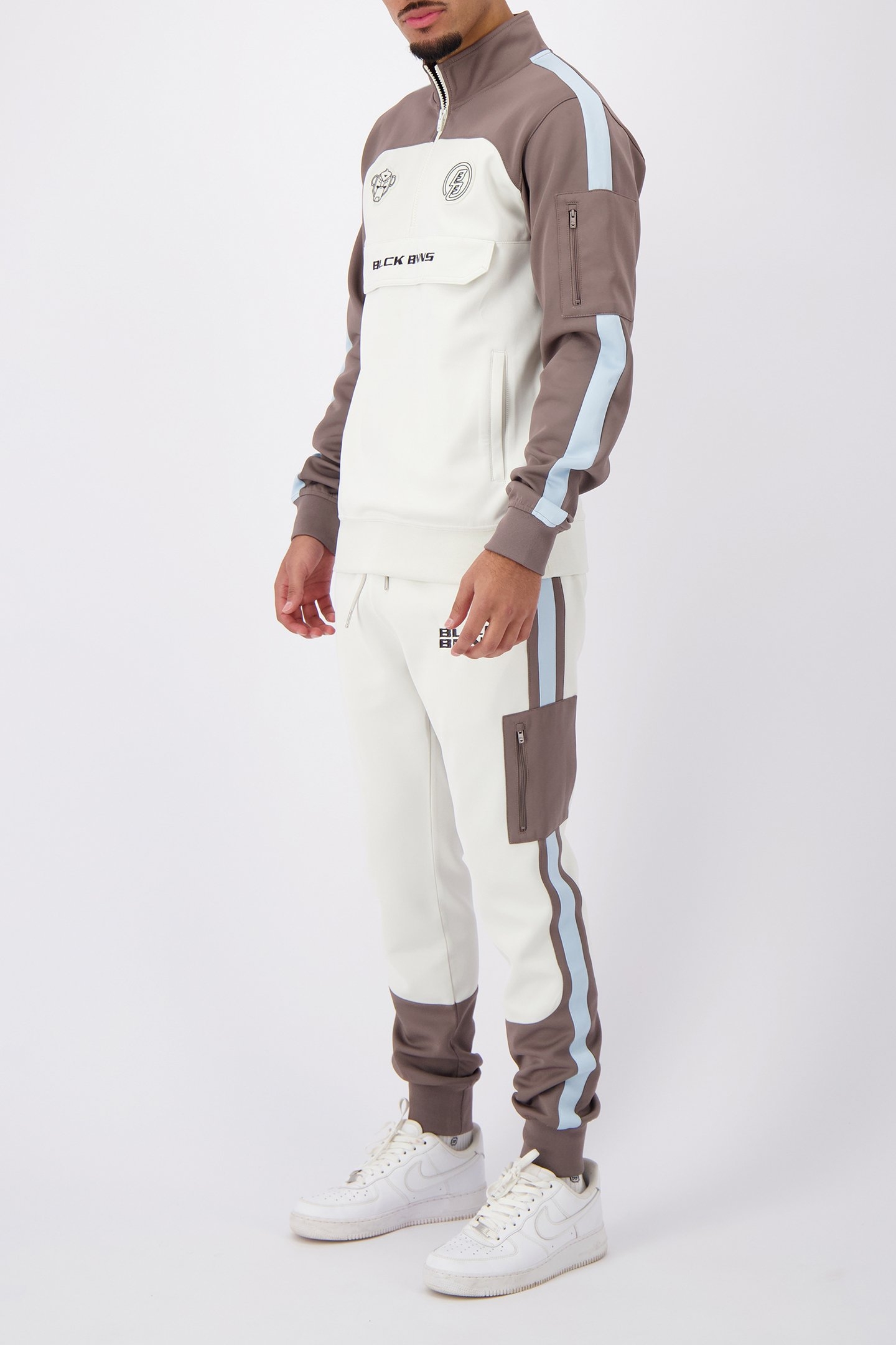 RUMBLE TRACKPANTS BEIGE 4