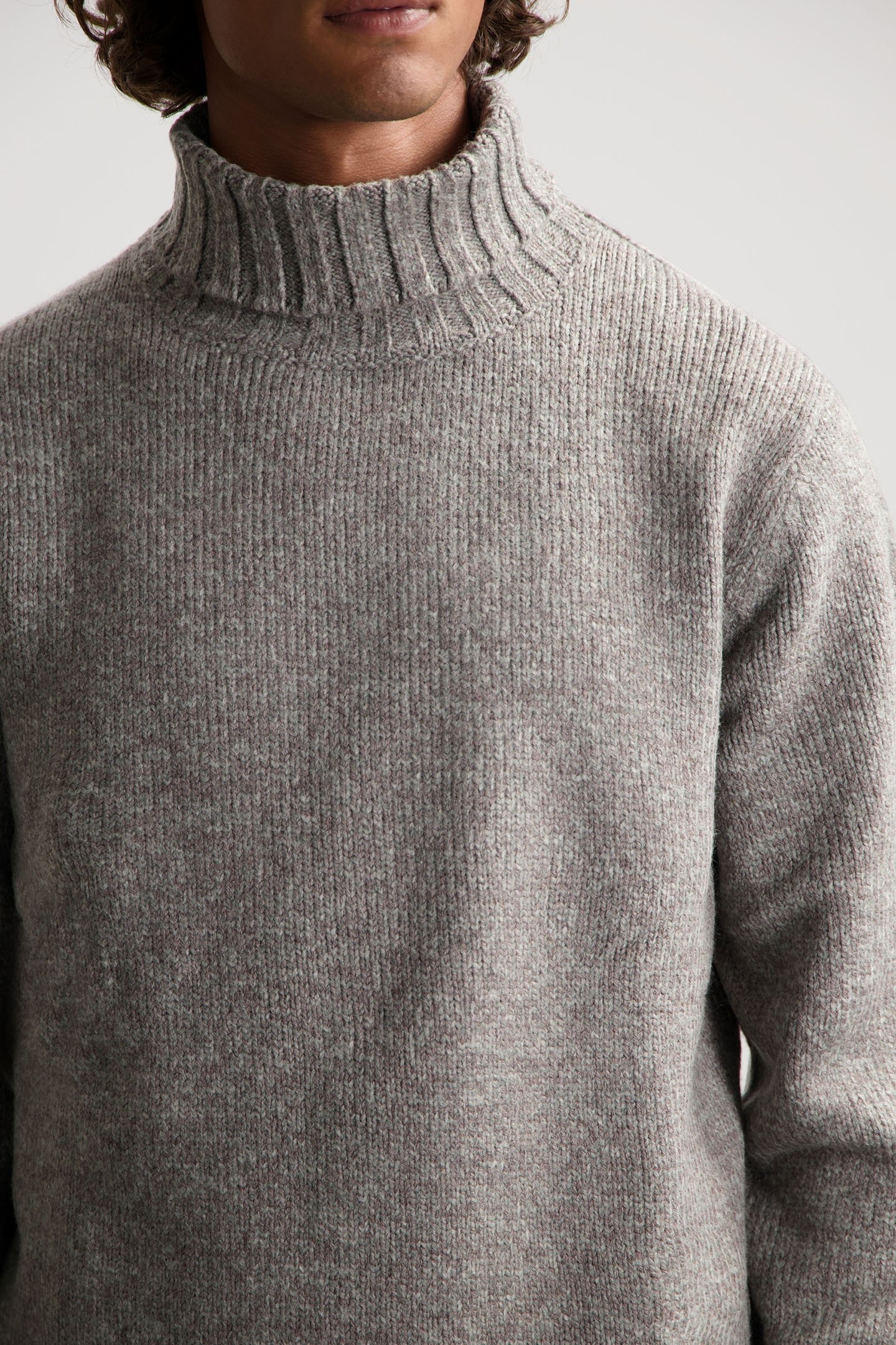 DS_OVE TURTLENECK DRIFT WOOD 5