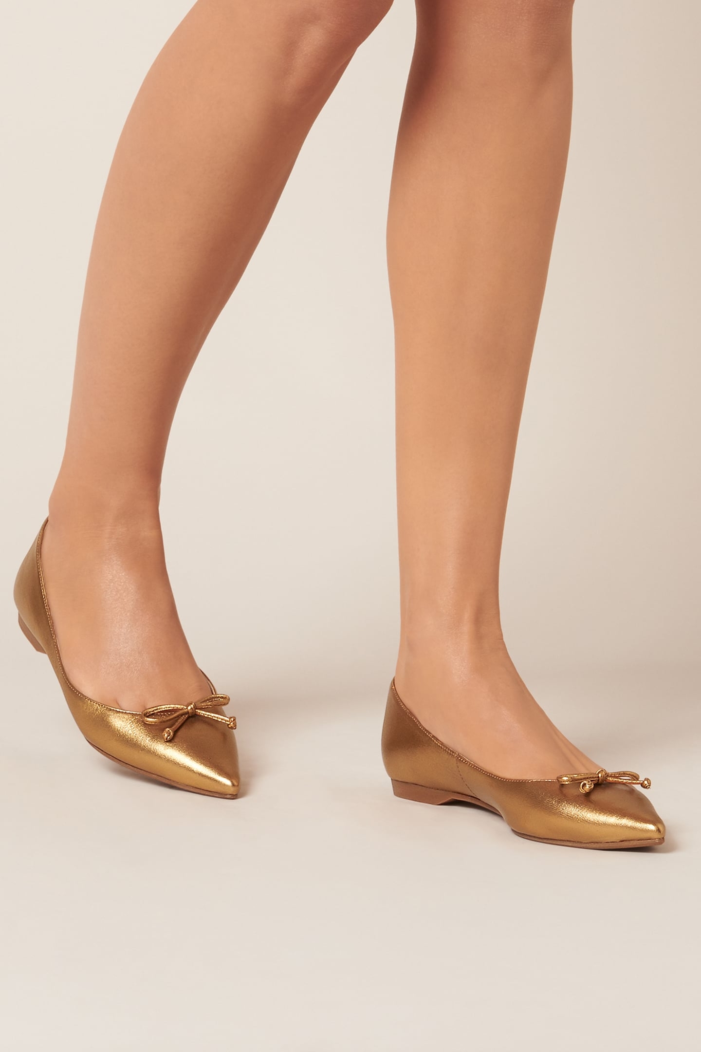 CLARISSE - POINTED FLAT BRONZE 1