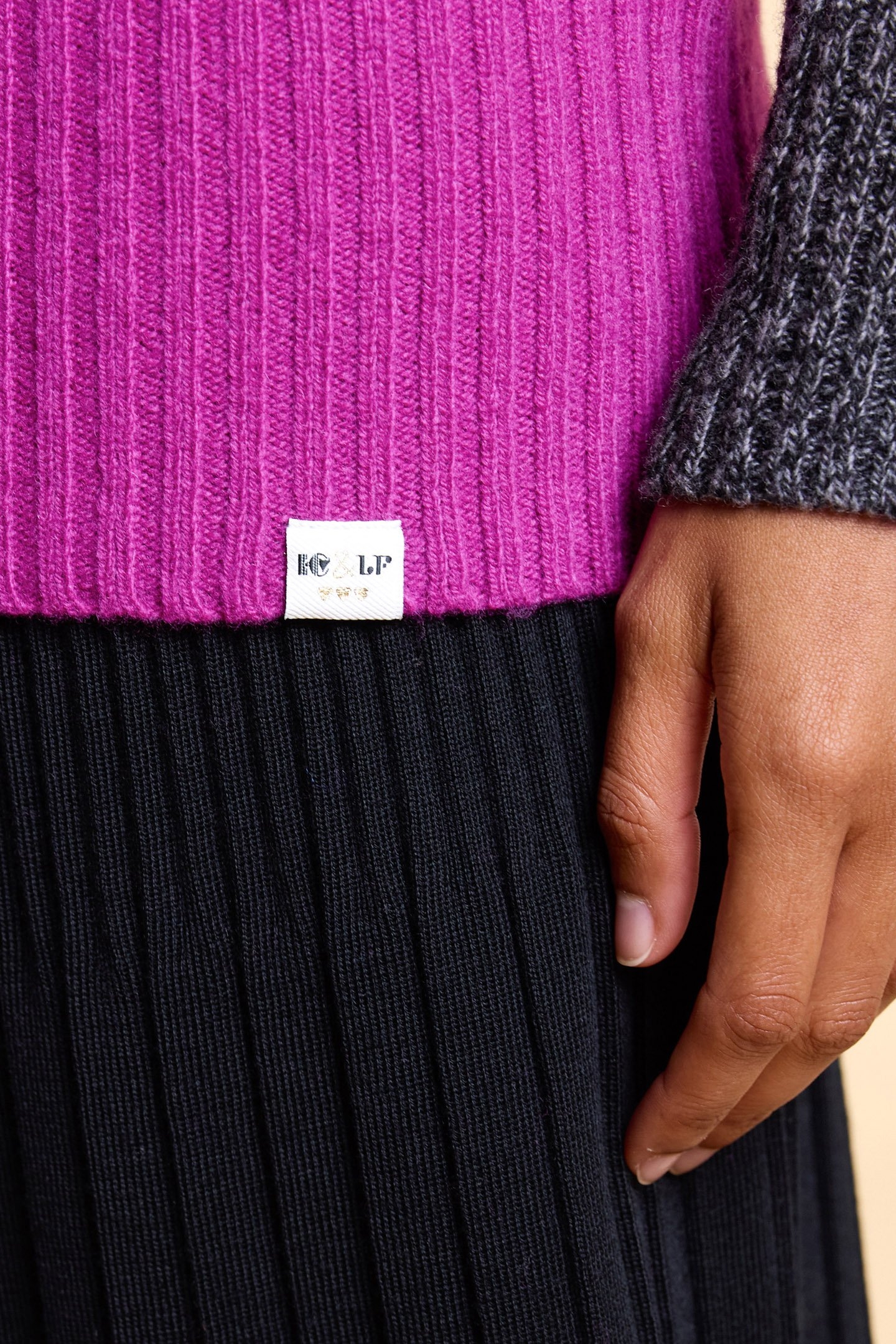 LAFRANÇAISE MAGENTA KNITTED SWEATER WITH TWISTS MAGENTA 7