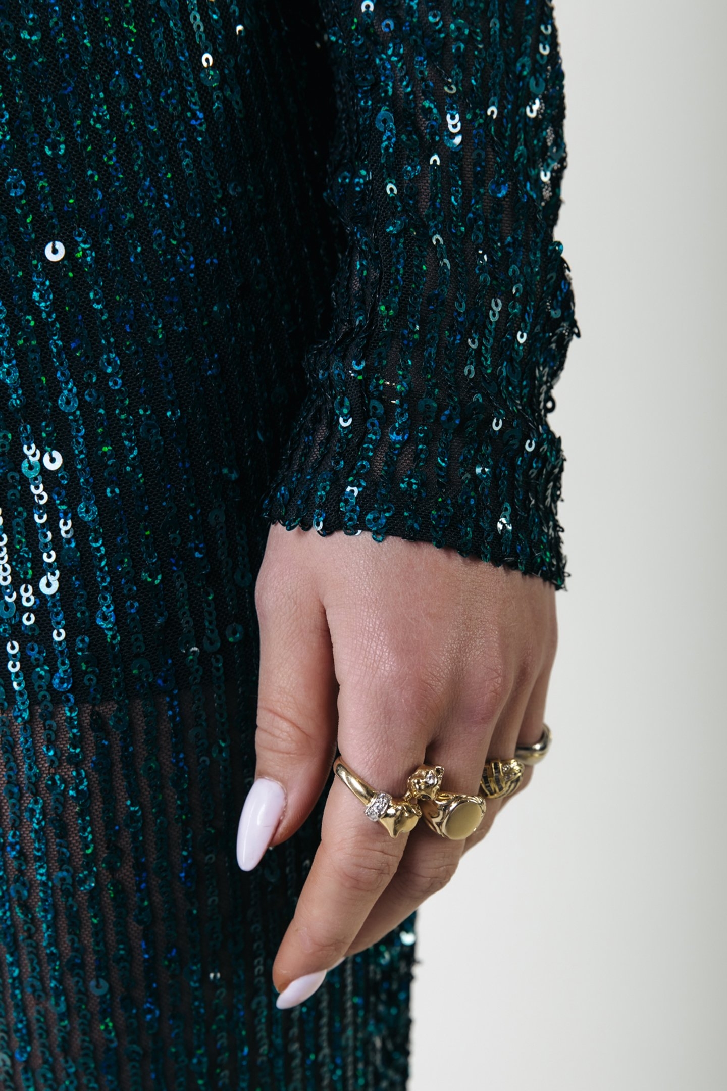 RIVER SEQUINS LONGSLEEVE TOP SCARAB GREEN 4