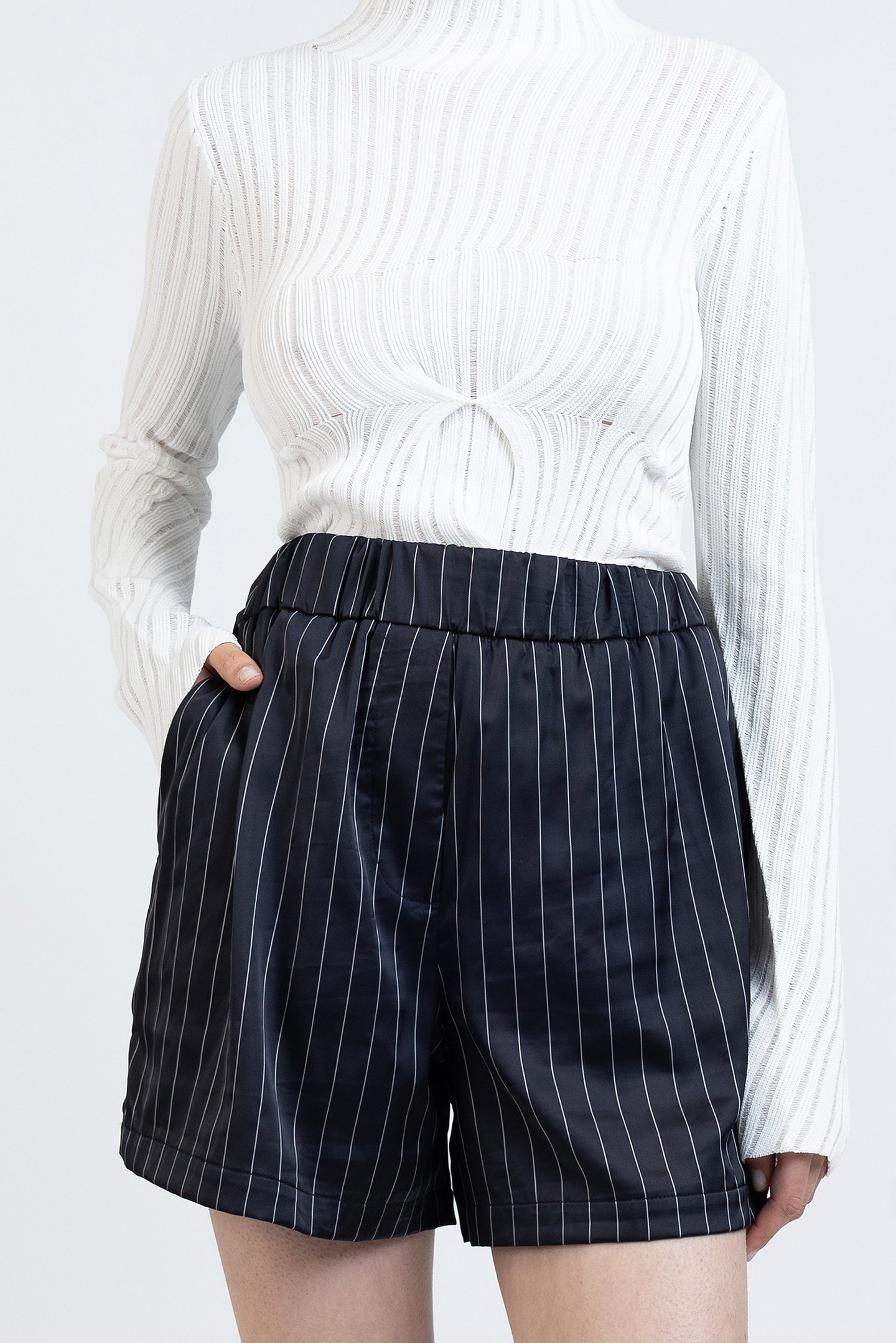 SILK SHORTS STRIPED NAVY/WHITE 5