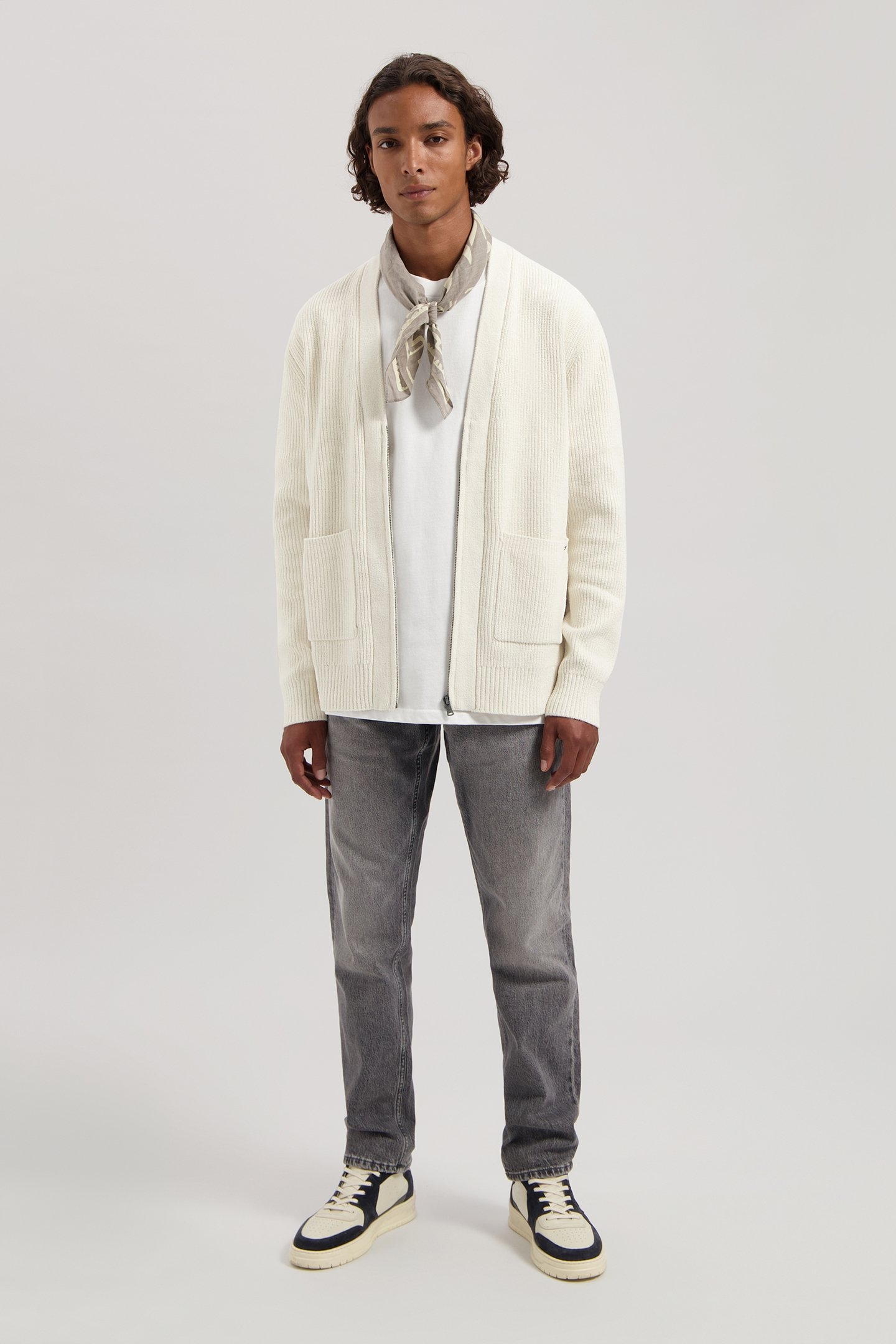 DS_ELI VEST SILVER BIRCH 3