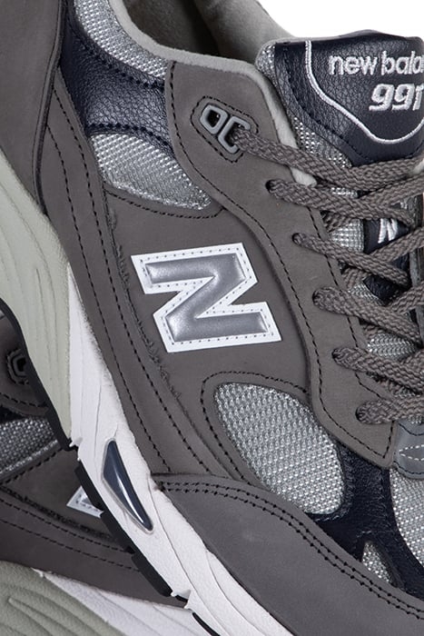 MADE IN UK 991 CASTLEROCK 4