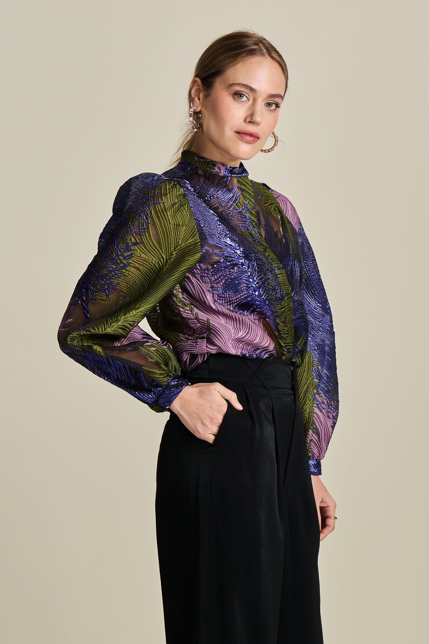 BLOUSE - FESTIVE FEATHERS 4