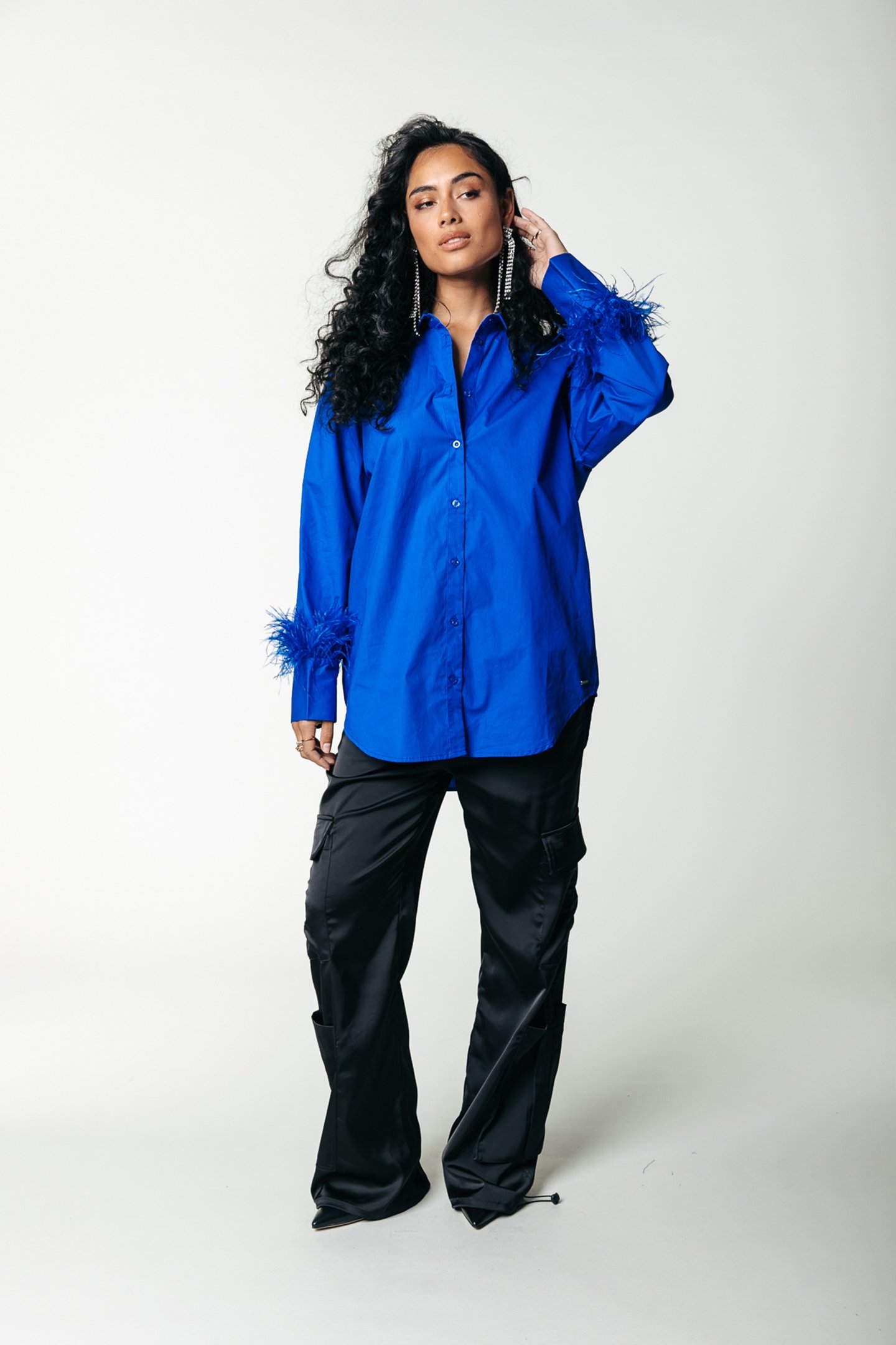 TALIA FEATHER OVERSIZED BOYFRIEND BLOUSE VIBRANT BLUE 1