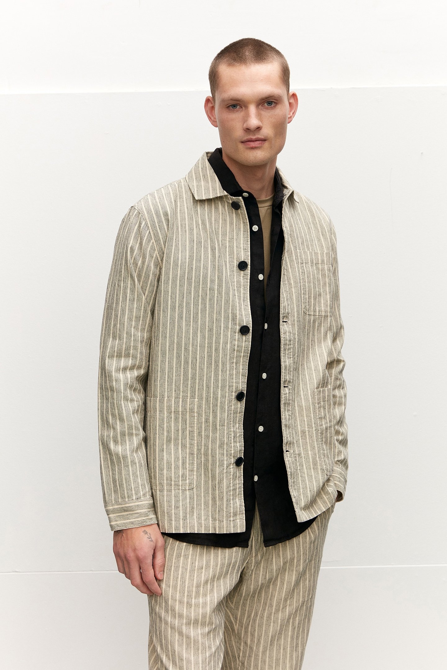 JELIN JACKETS OFF WHITE BLACK 1