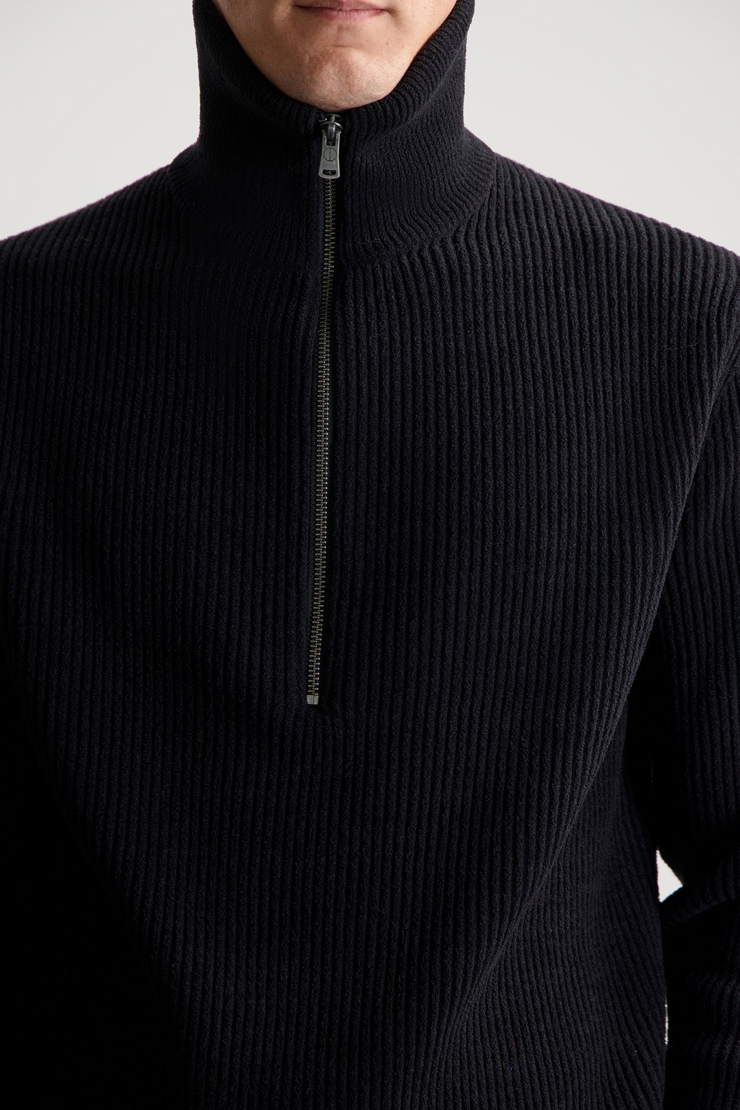 DS_JOSIAH SKIPPER BLACK 5